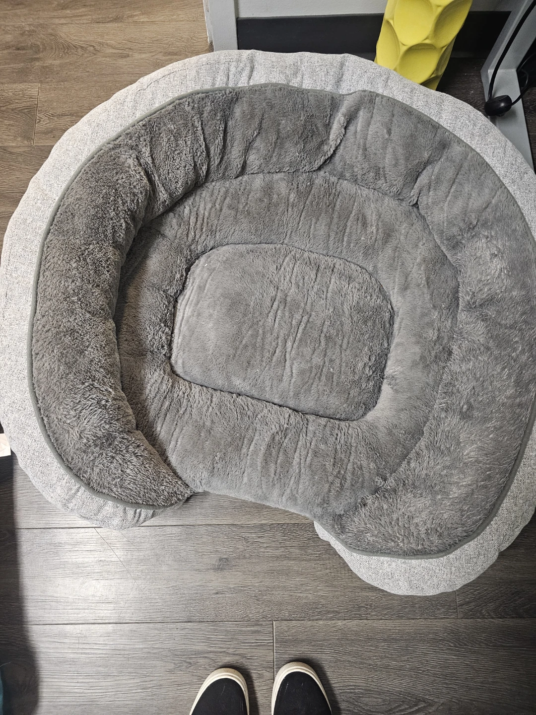 Grey plush pet bed
