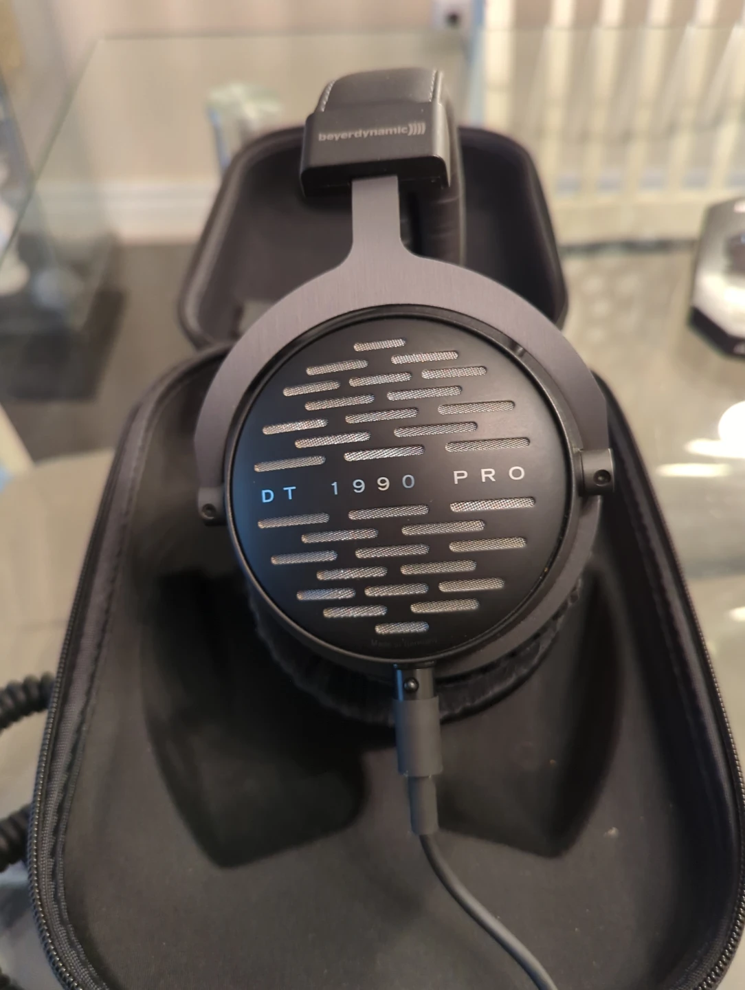 Beyerdynamic DT 1990 Pro  Premium Studio Headphones