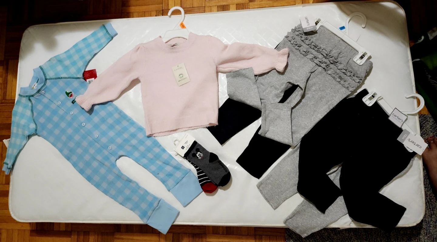 New baby girl Clothing Lot 12-24 months - photo 5