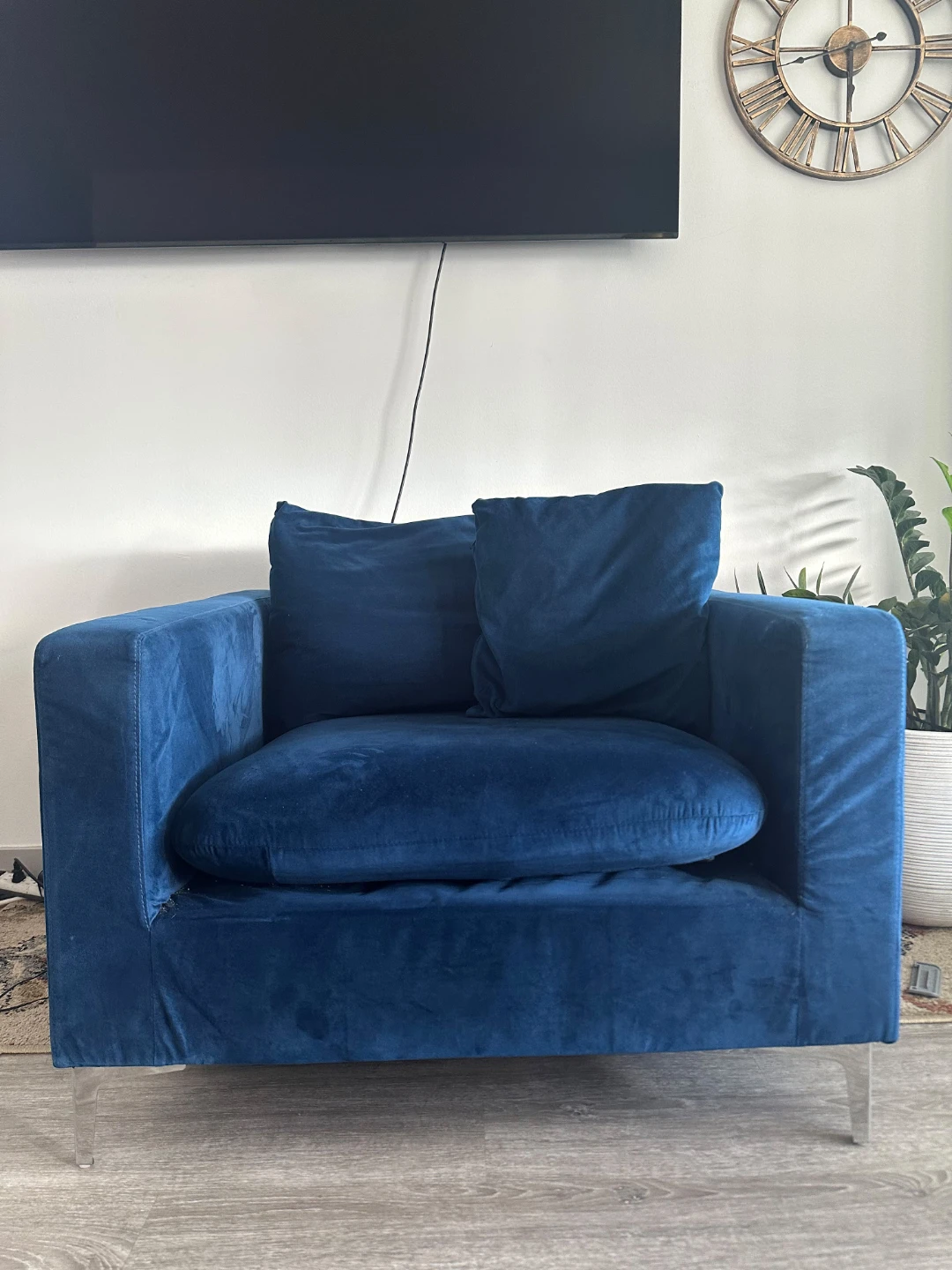 Blue Velvet Accent Chair/sofa - photo 2