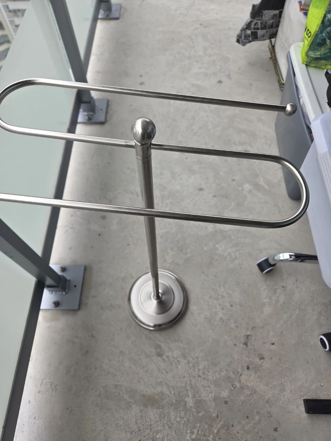 Stainless Steel Freestanding Towel Rack