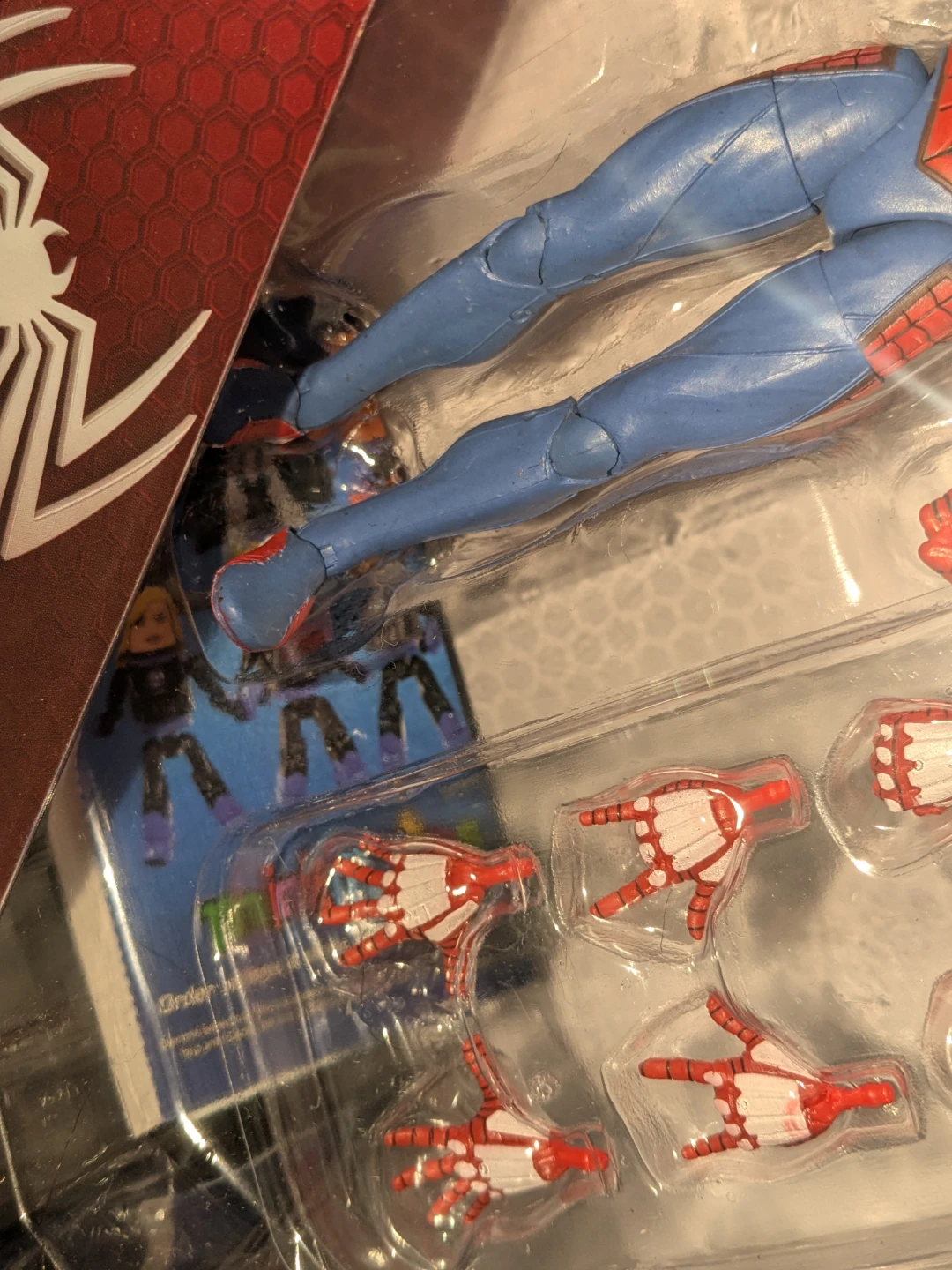 Diamond Select Spiderman PS4 Insomniac Figure - photo 5