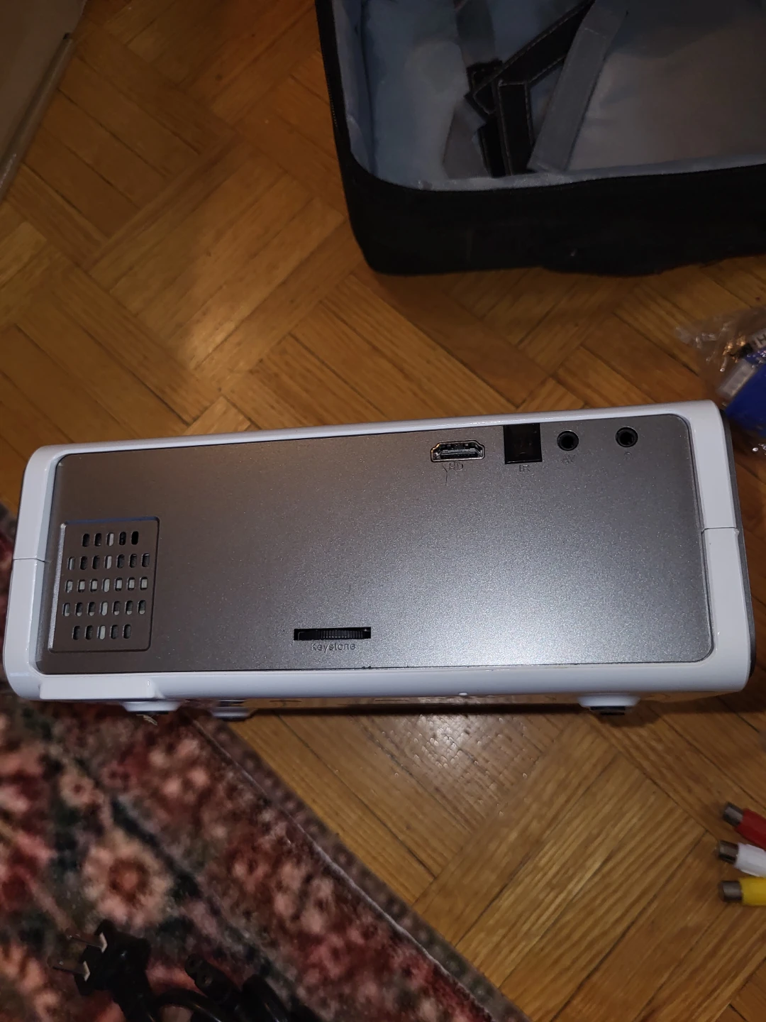 Vankyo Leisure 410 LED Projector - photo 4