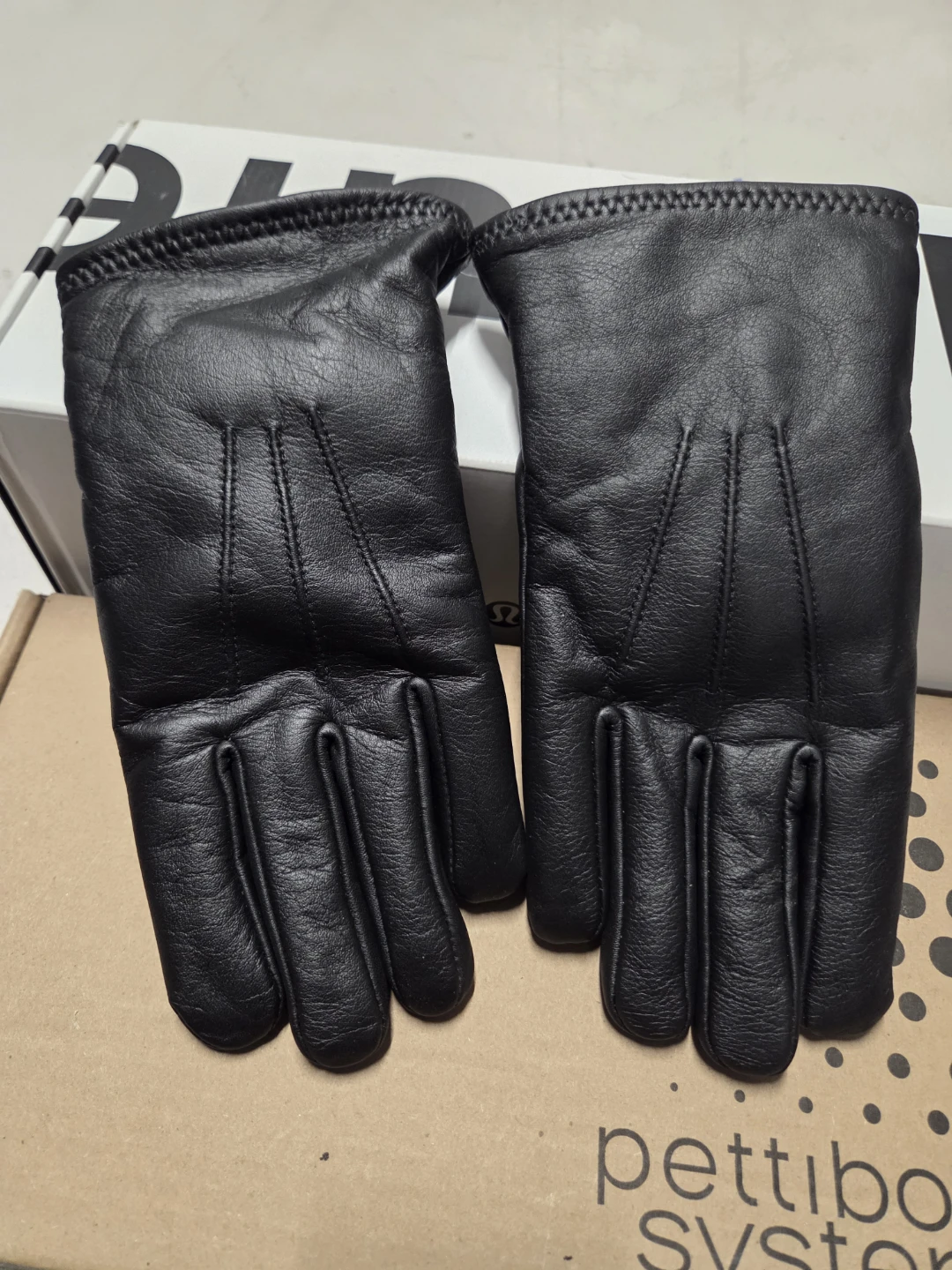Logistik Leather Gloves Size 9