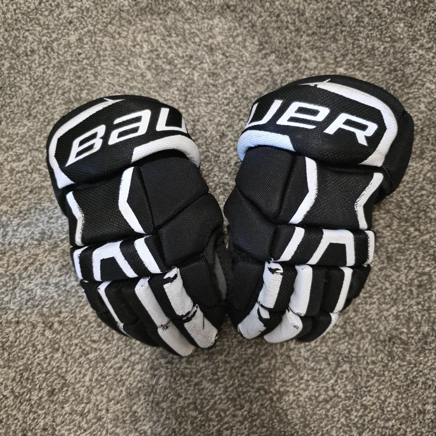 Bauer TotalOne MX3 Hockey Gloves