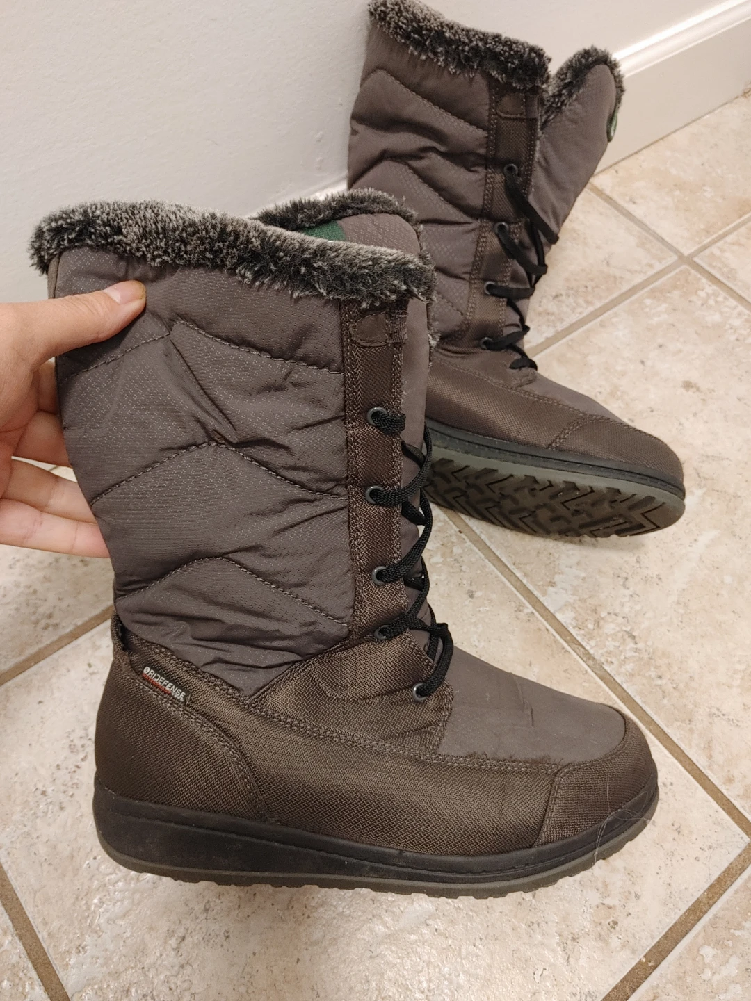 Women's Winter Boots size 9 - photo 4