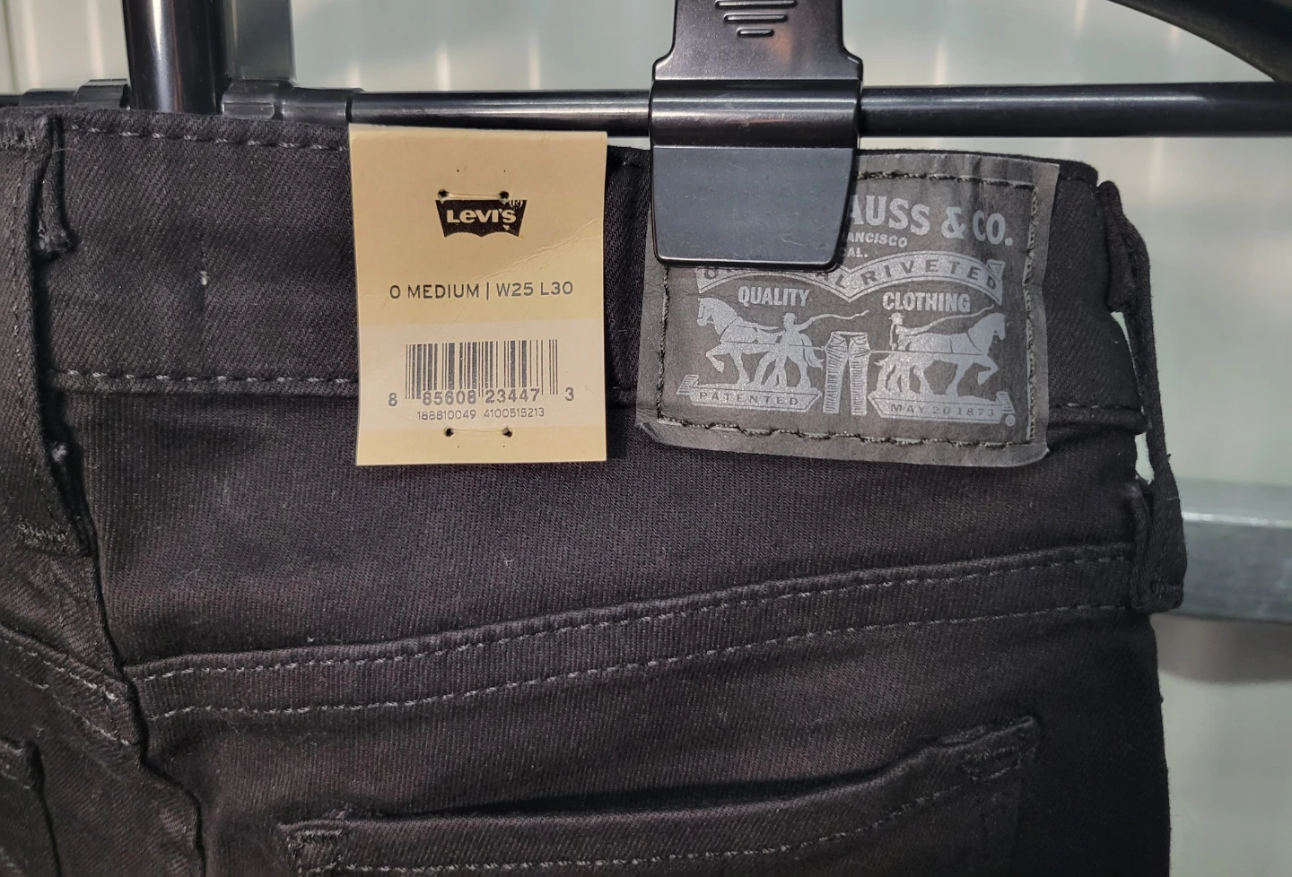 Brand new. Levi's 711 Skinny Jeans Black size 25 (0692) - photo 3