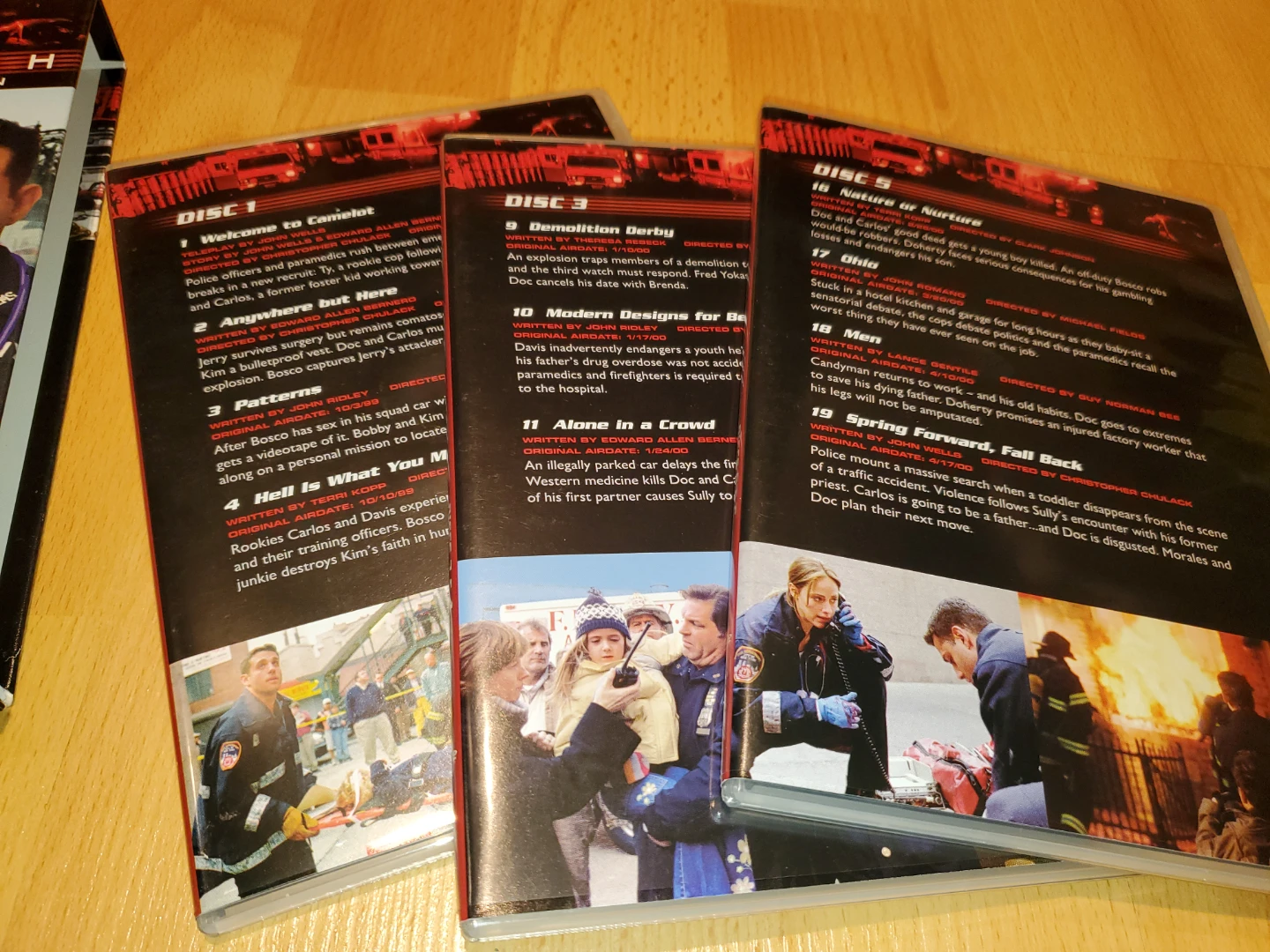 Third Watch: The Complete First Season DVD Box Set - photo 2