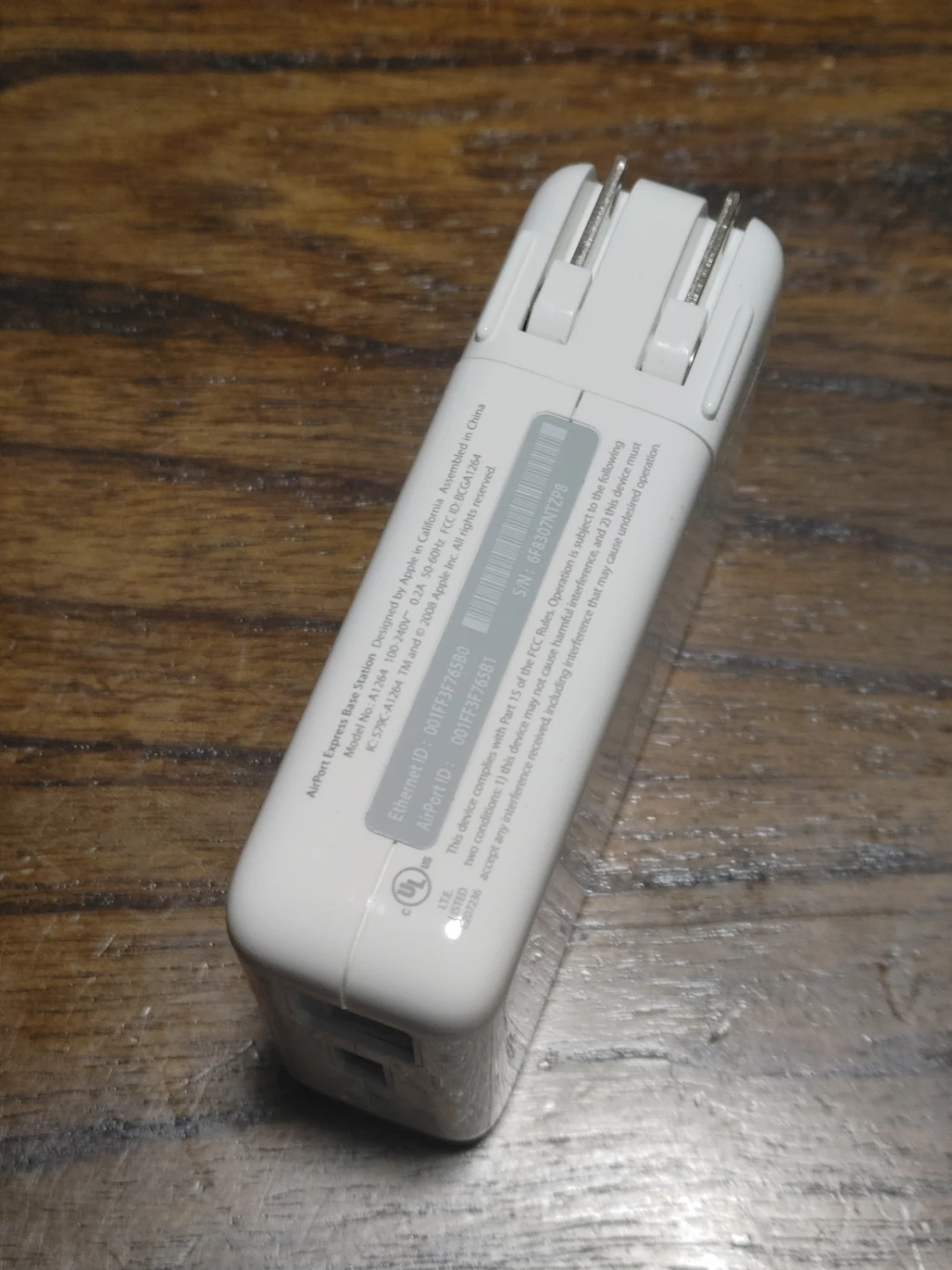 Apple AirPort Express Base Station Model A1264 - photo 3