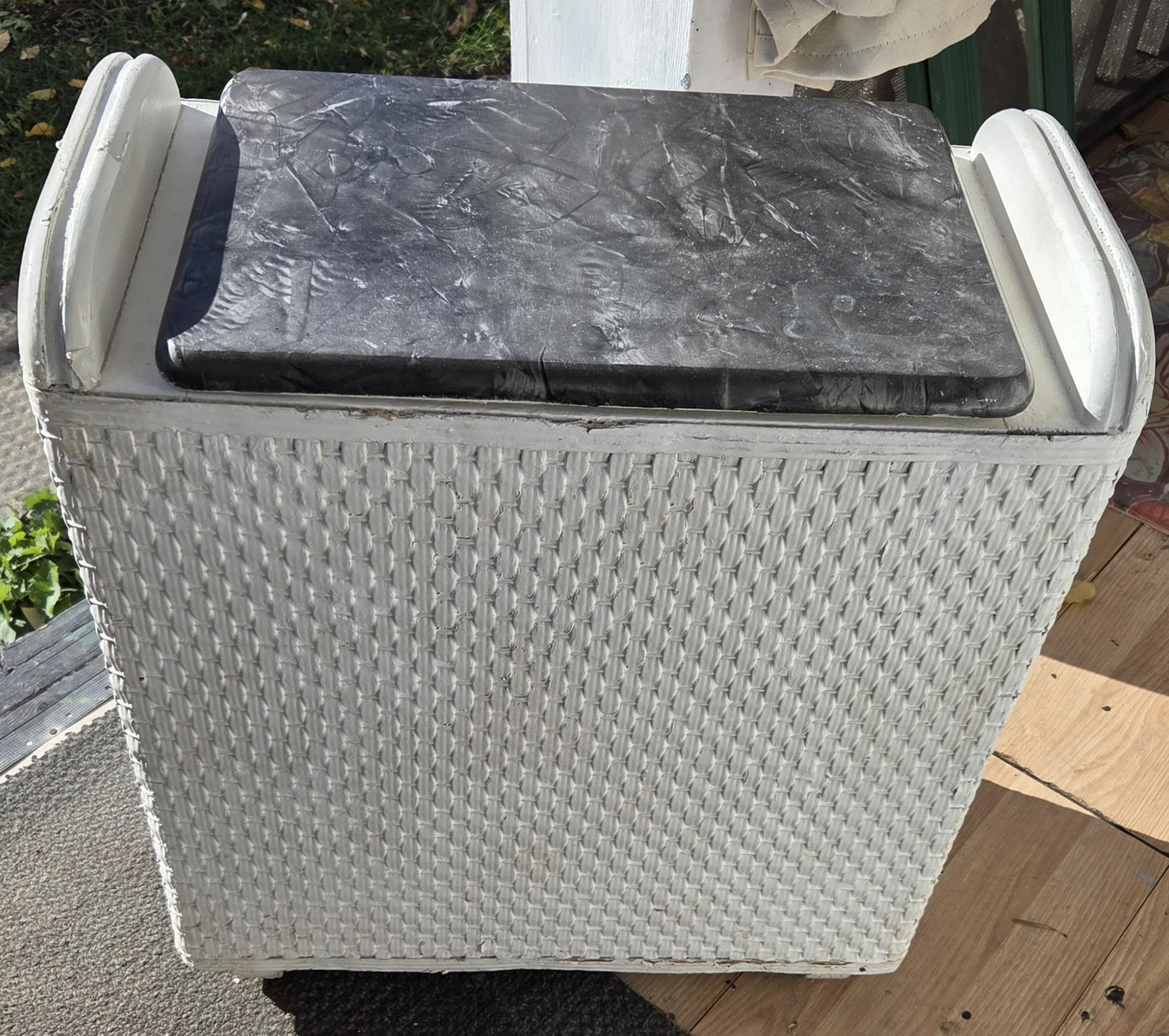 Vintage White Wicker Style Laundry Hamper