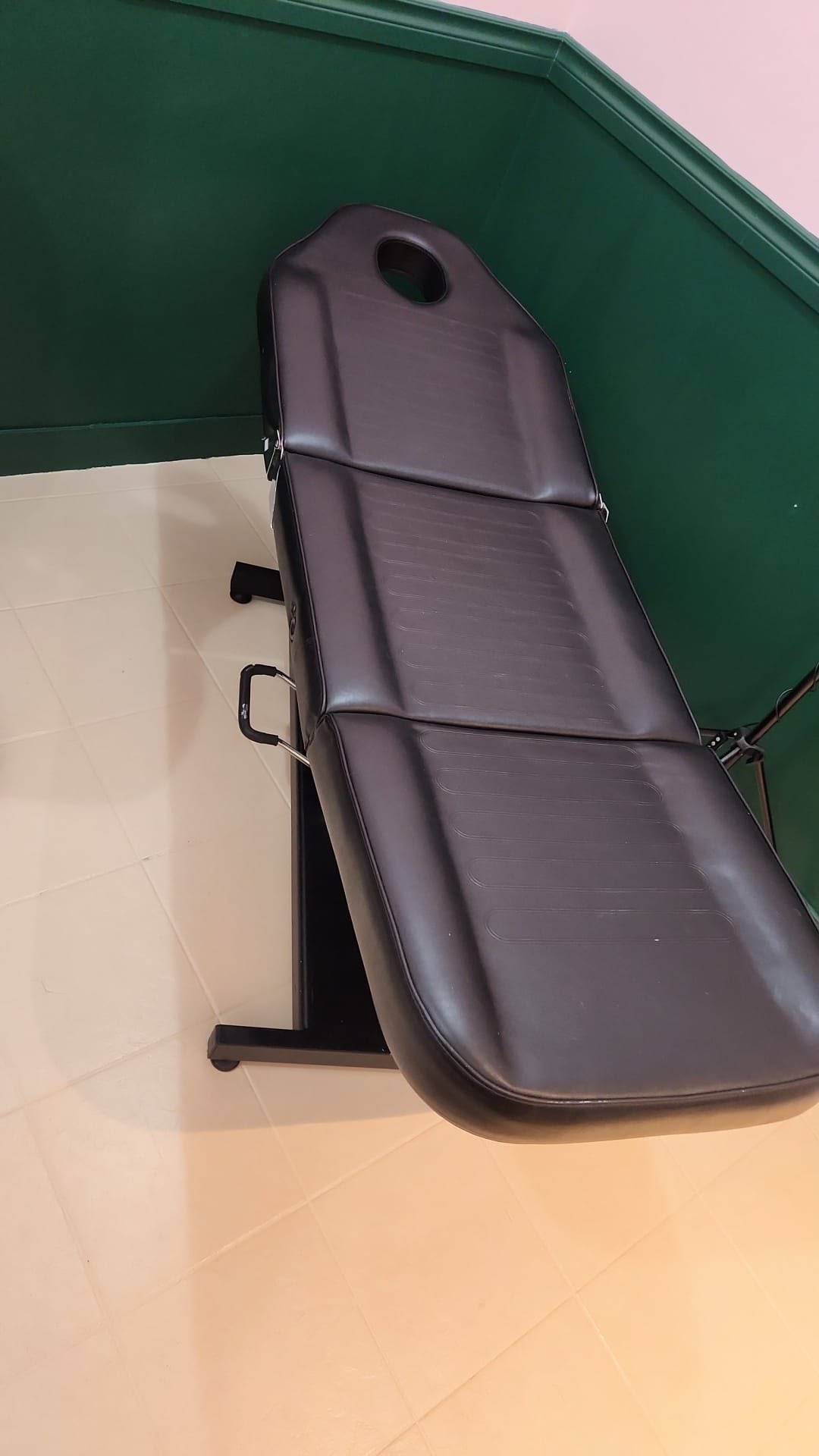 Black Adjustable Spa Bed or Treatment Table - photo 2