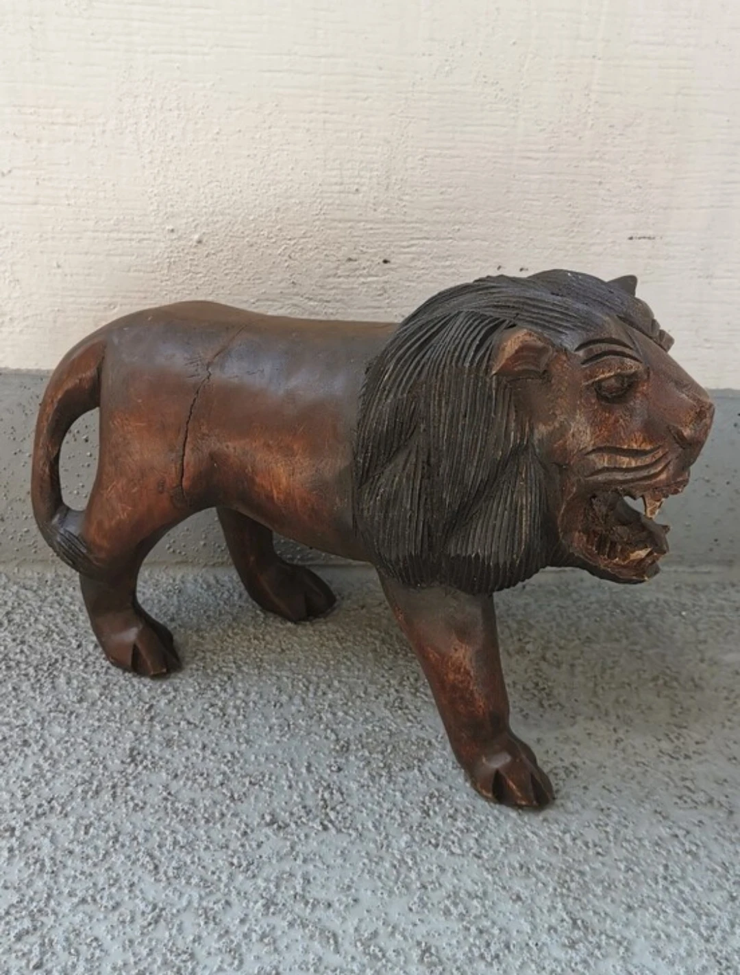 Vintage Hand Carved Wooden Lion Sculpture Large Folk Art Decor - photo 5