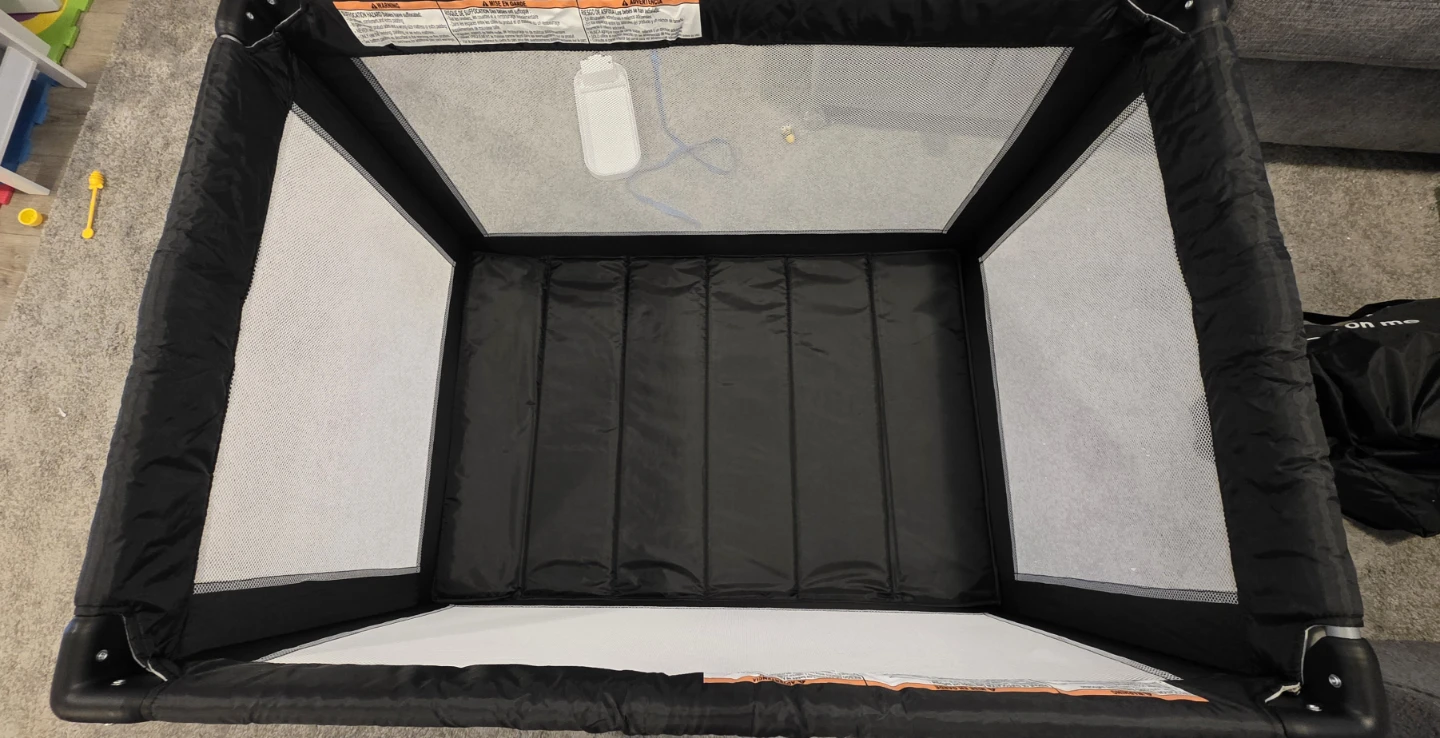 DREAM ON ME PORTABLE PLAY YARD - photo 4