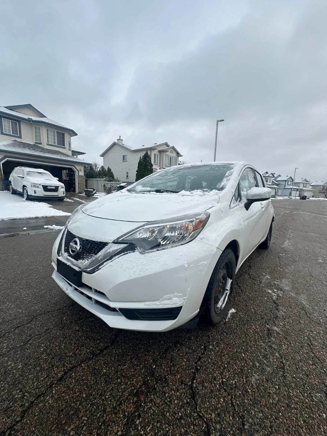 2018 Nissan Versa - photo 3