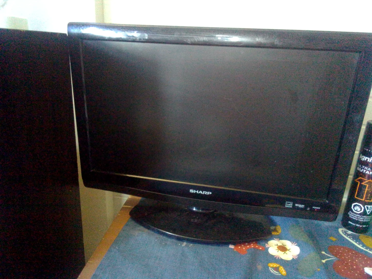 Sharp LCD TV - photo 2