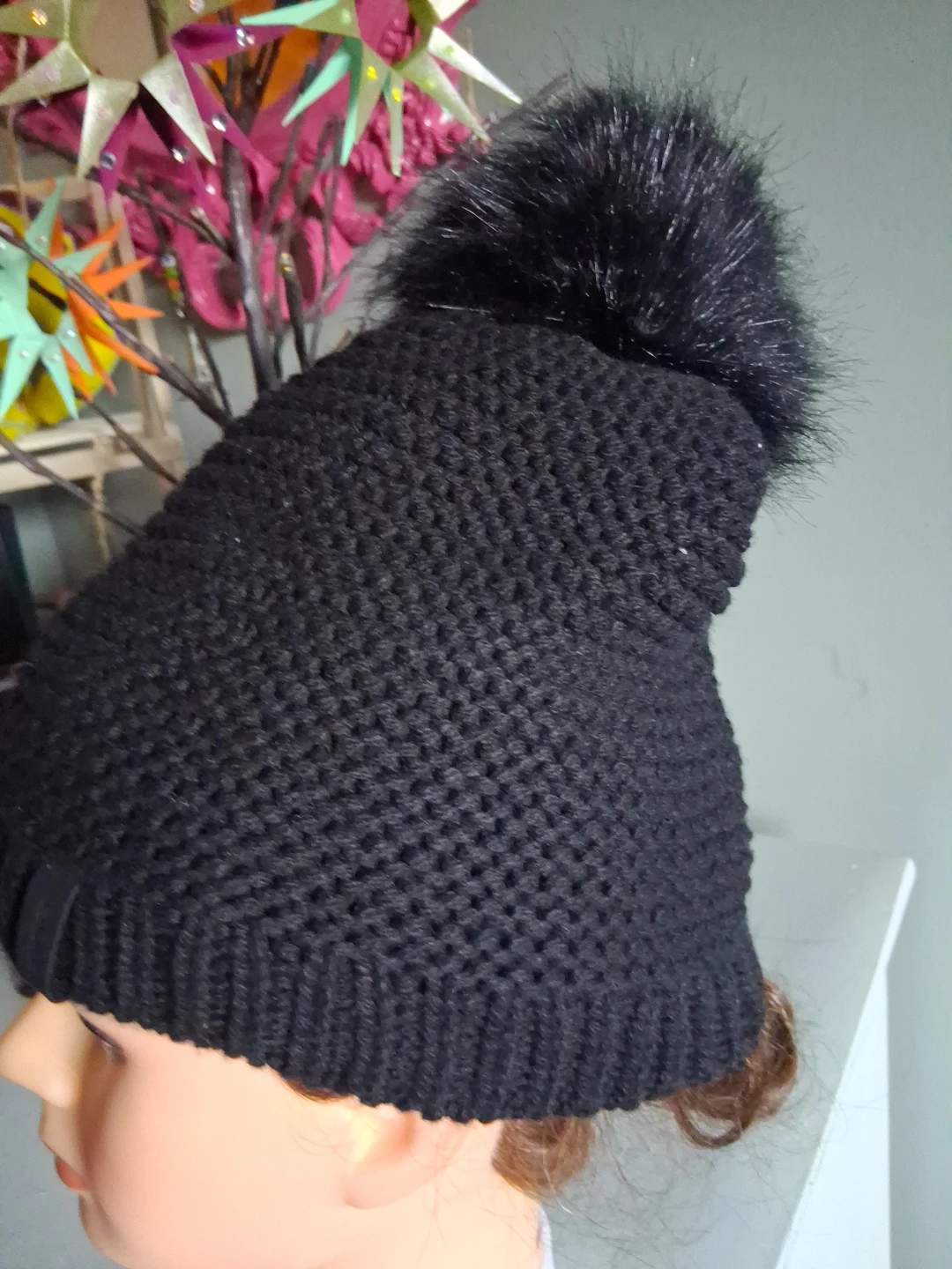 Bula Black Pom Pom Beanie - photo 2