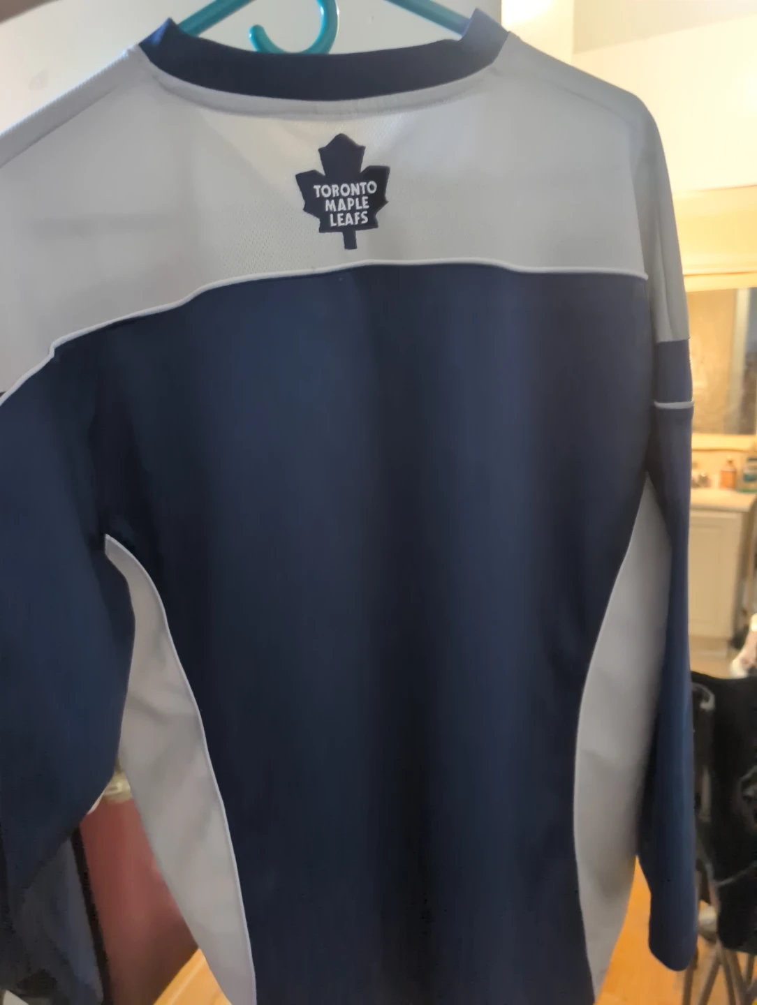 Toronto Maple Leafs hockey jersey - photo 2
