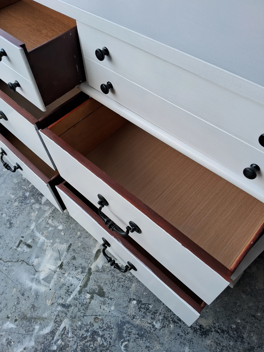 White Six-Drawer Dresser - photo 3