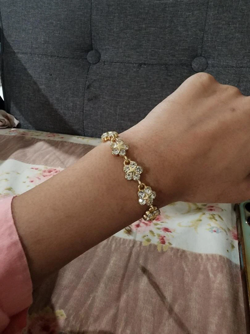 Gold-Tone Flower Slider Bracelet - photo 2