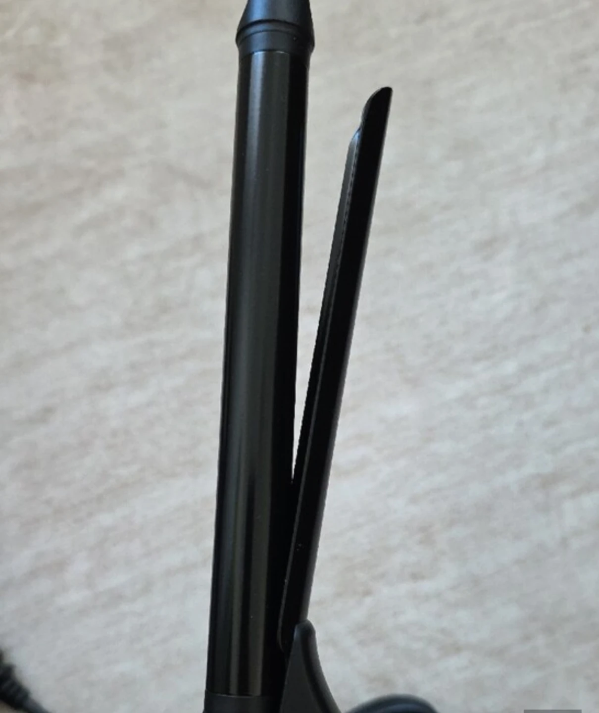 Bio Ionic 0.75" Pro Curling Iron - photo 3