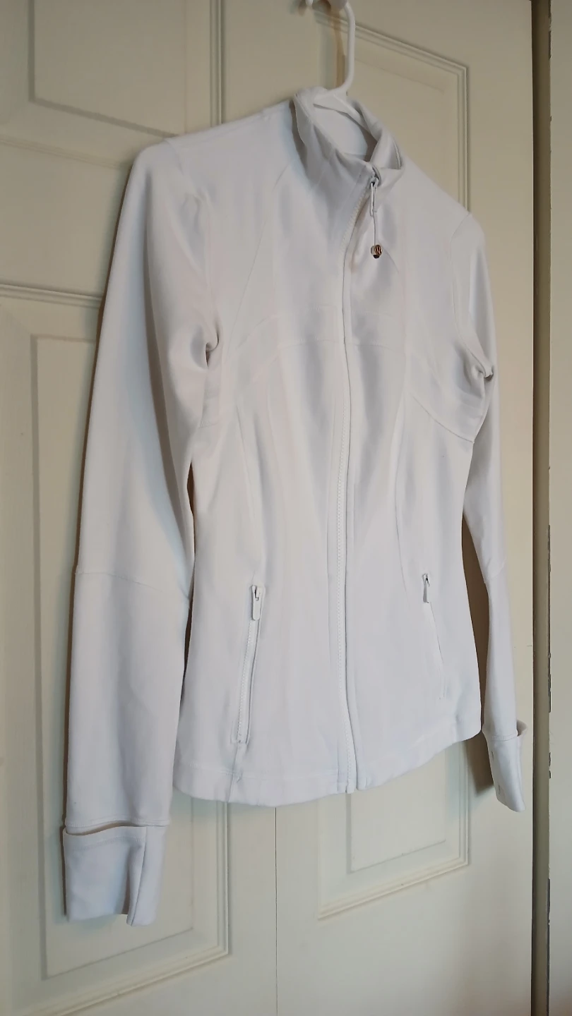 Lululemon define white zip up jacket size 6 - photo 2