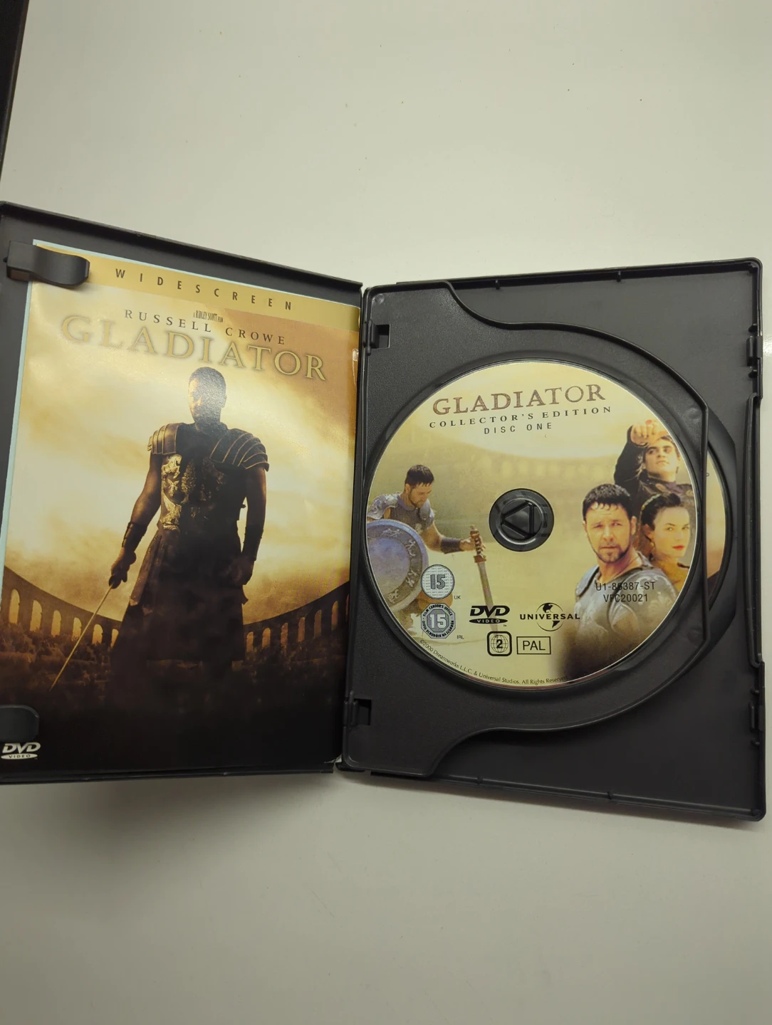 Gladiator Collector's Edition 2-Disc DVD - photo 4
