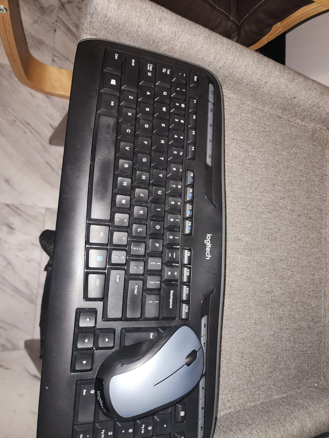 Logitech Wireless Keyboard and M310 Mouse Combo - photo 2