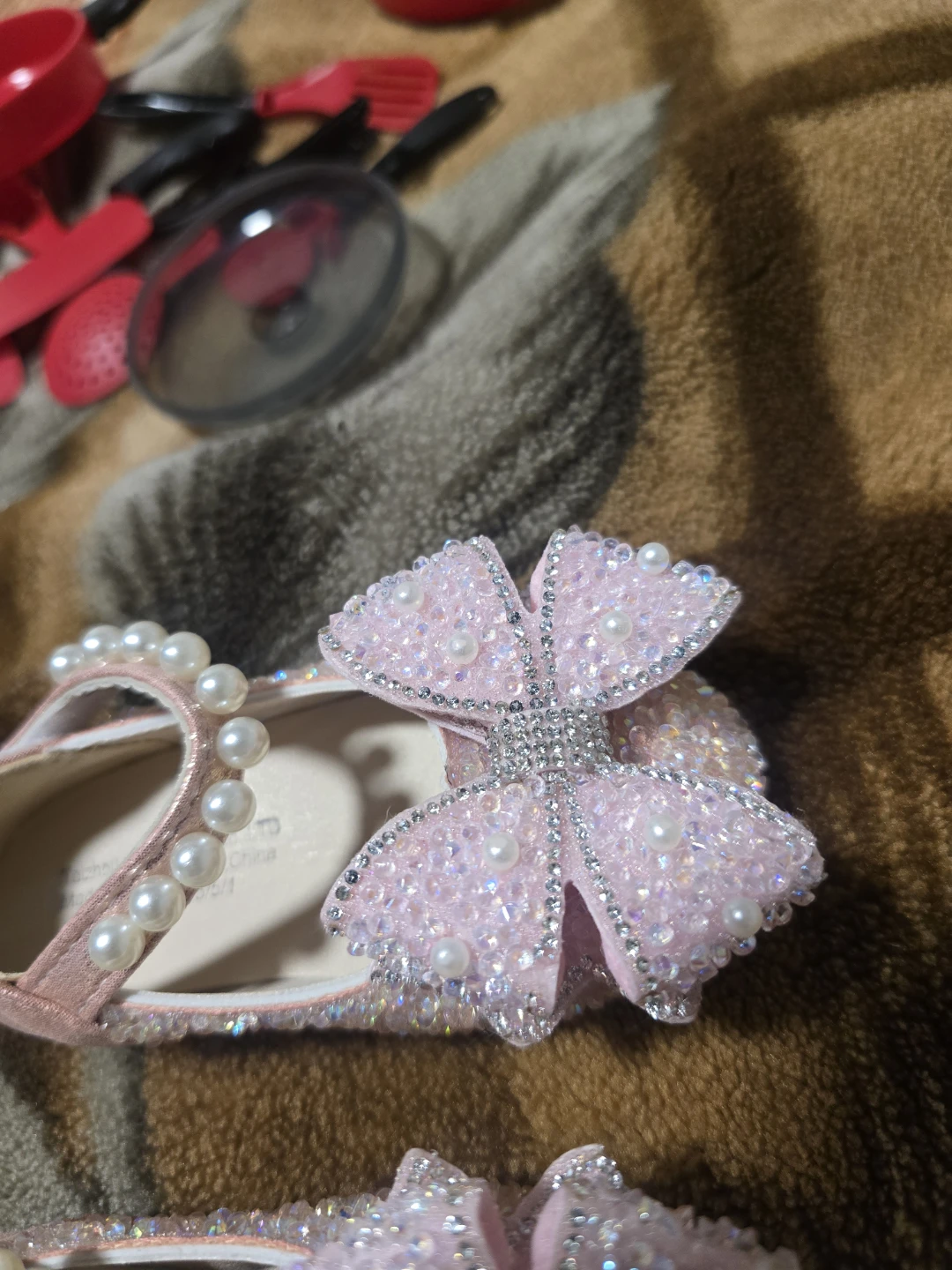 Girls Pink Jewelled Dress Shoes - photo 2