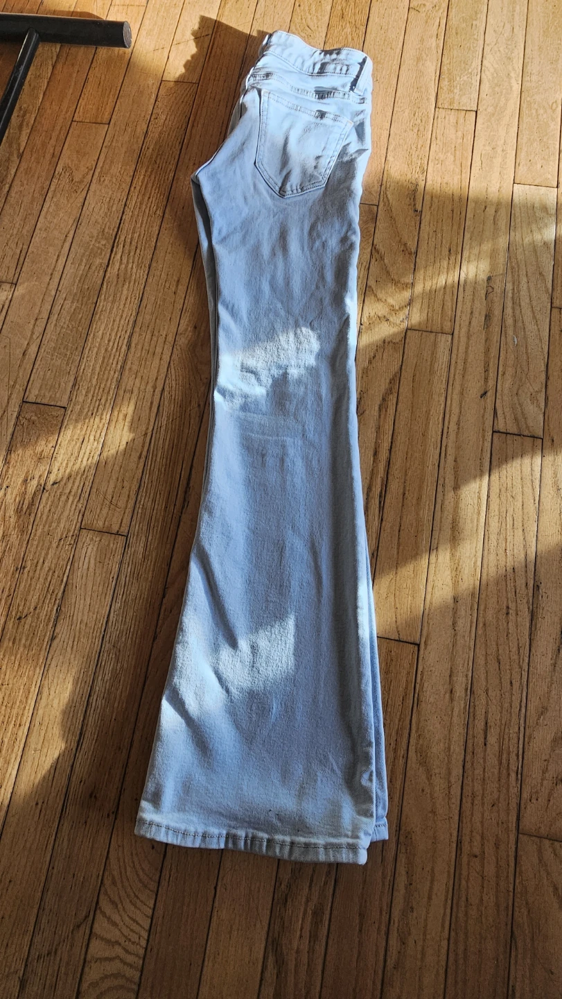 H&M Divided Light Wash Flare Jeans Size 0
