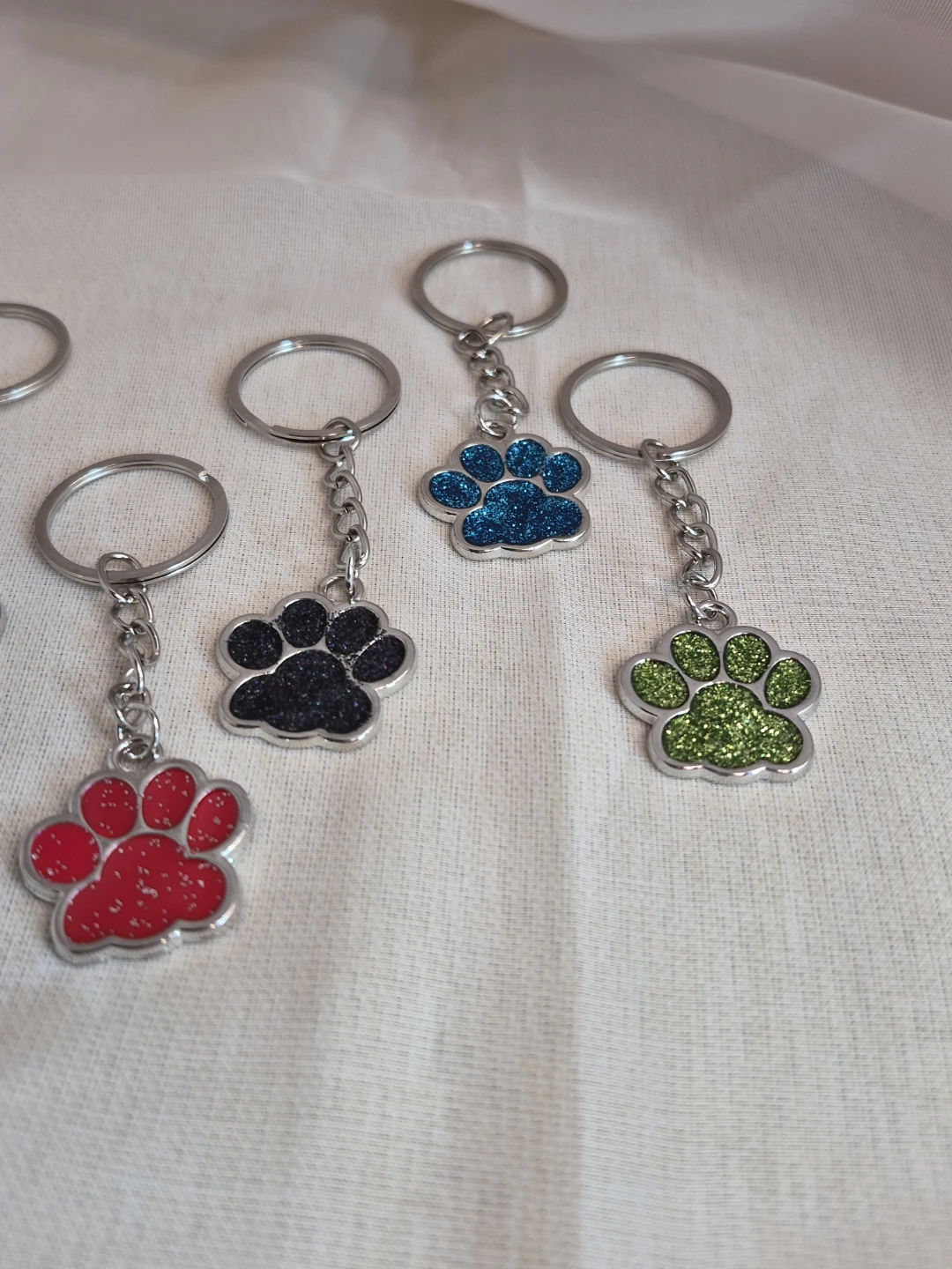 So Cute Pet Paw Keychains Brand New without Tags - photo 4