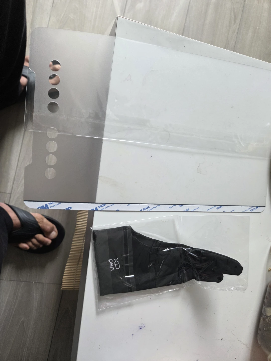 XP-Pen Artist Glove and Protective Film