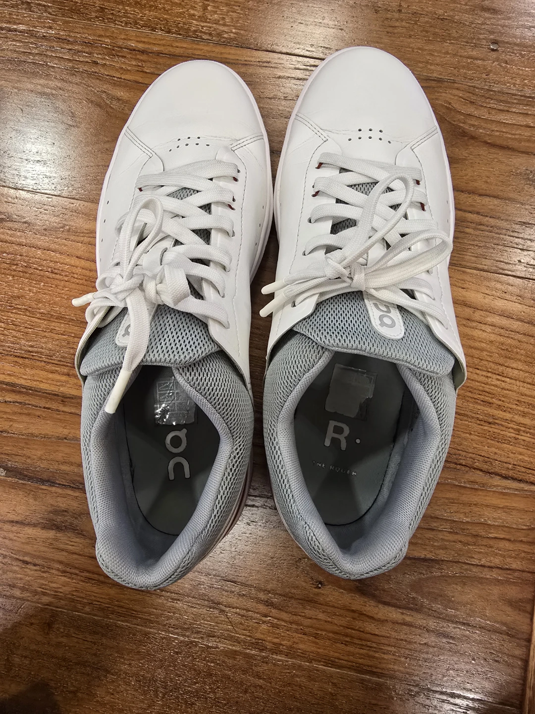 On Running The Roger Advantage Sneakers 10.5 Mens - photo 4