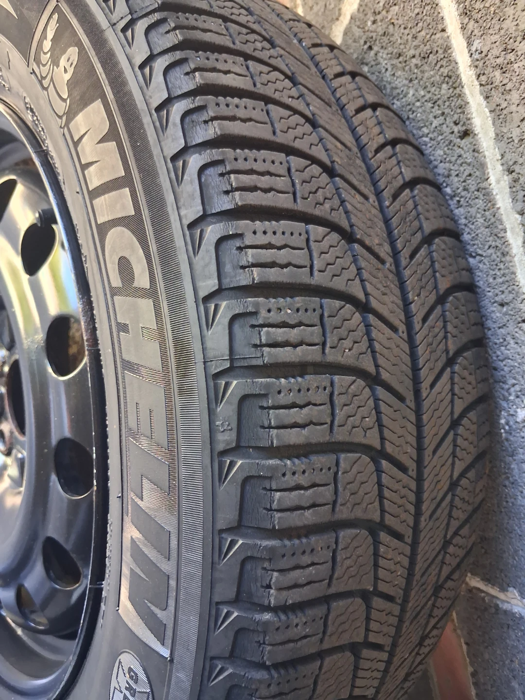 215/60/16 Michelin X-Ice winter tires and rims. 5 x 114.3. Honda - photo 3