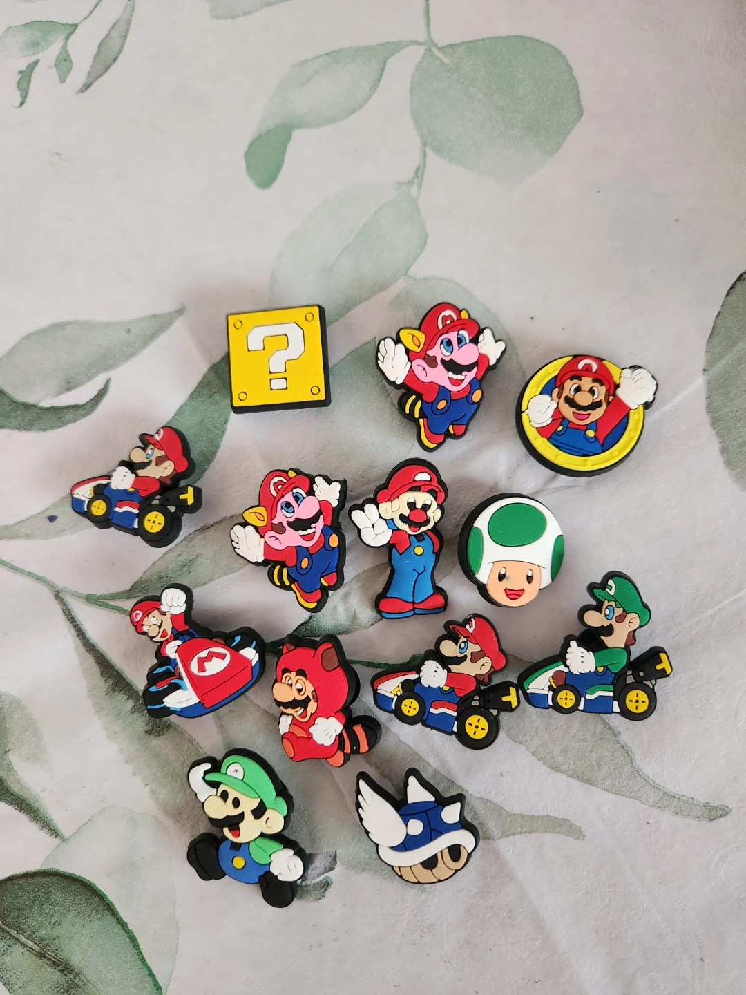 Super Mario Shoe Charms Set
