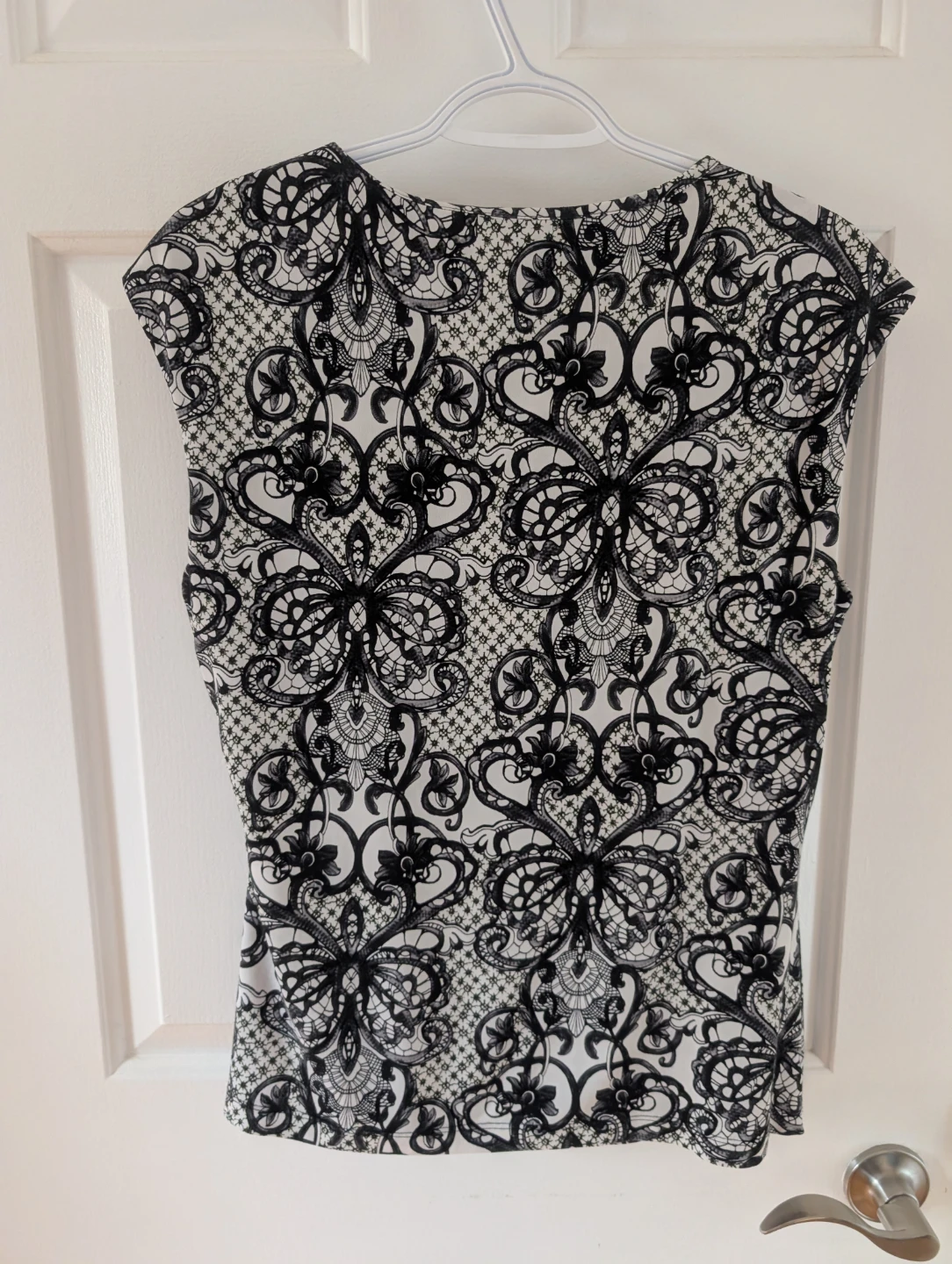 Calvin Klein Black and White Patterned Top Size L - photo 3