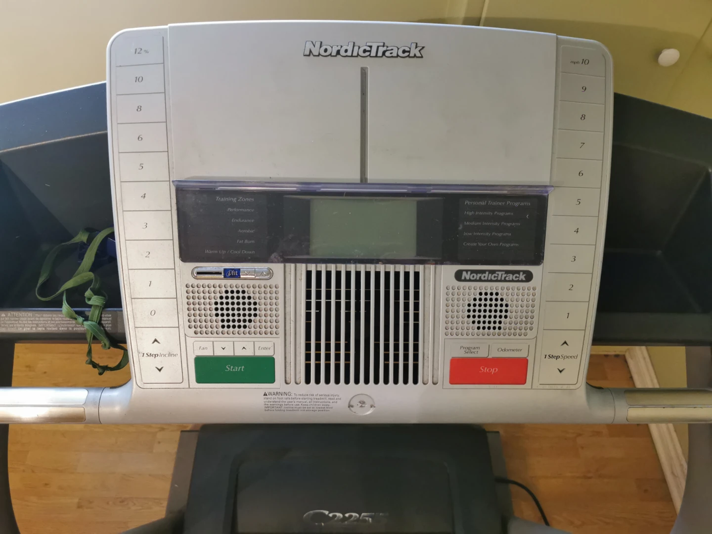 NordicTrack C2255 Treadmill - photo 2