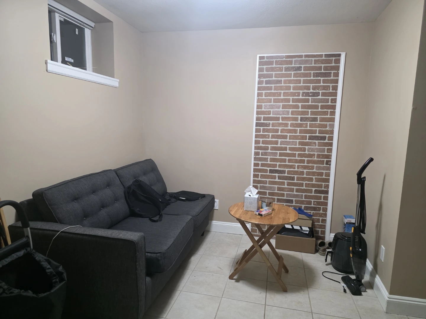 1 bed 1 bath for rent - photo 2