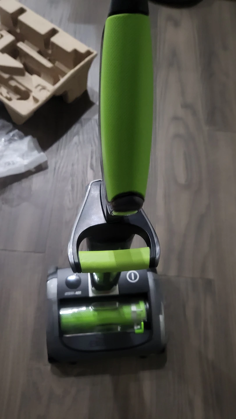 New open box Bissell airram 400 battery vacuum