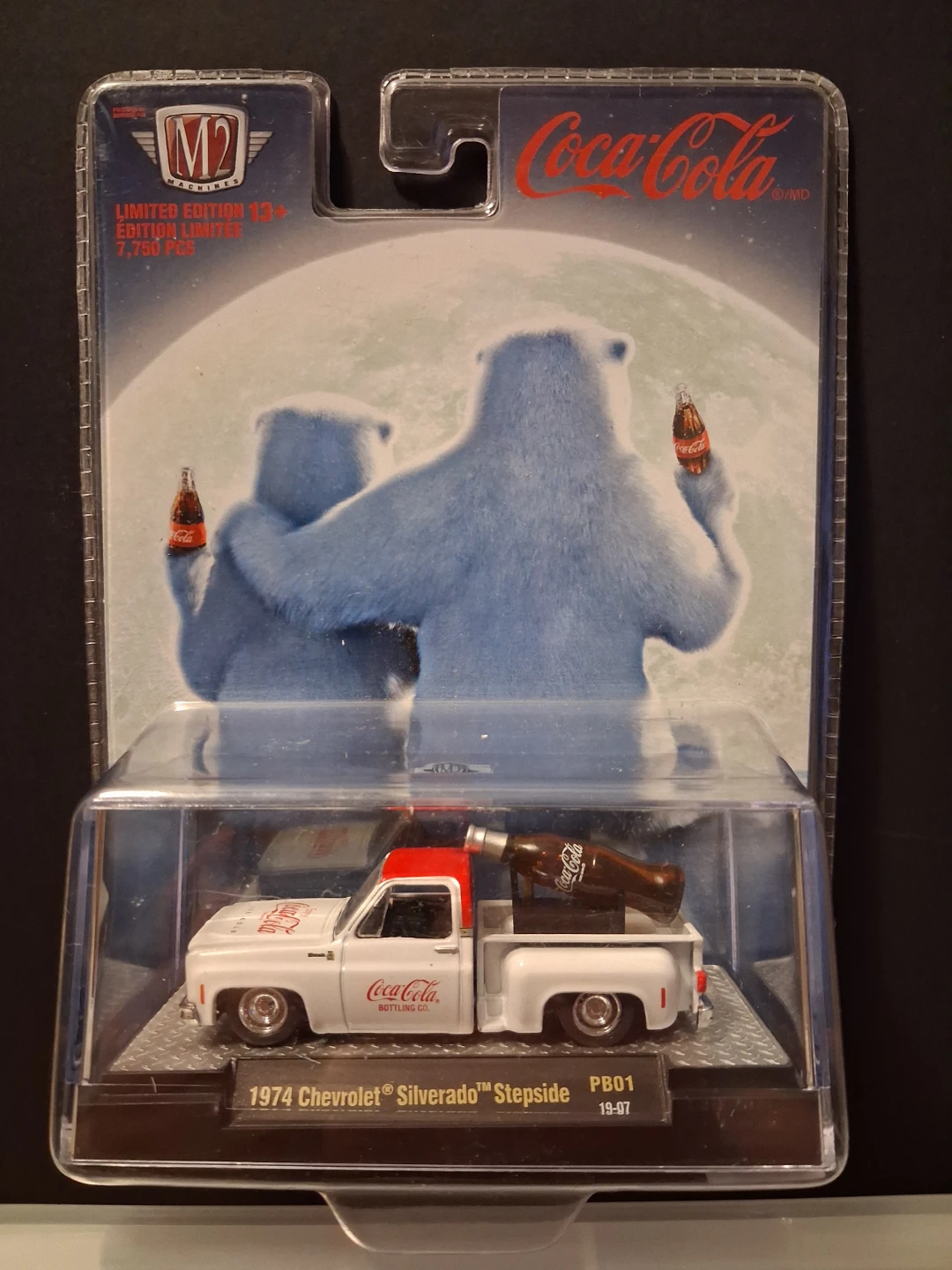 M2 Machines 1974 Chevrolet Silverado Stepside Coca-Cola