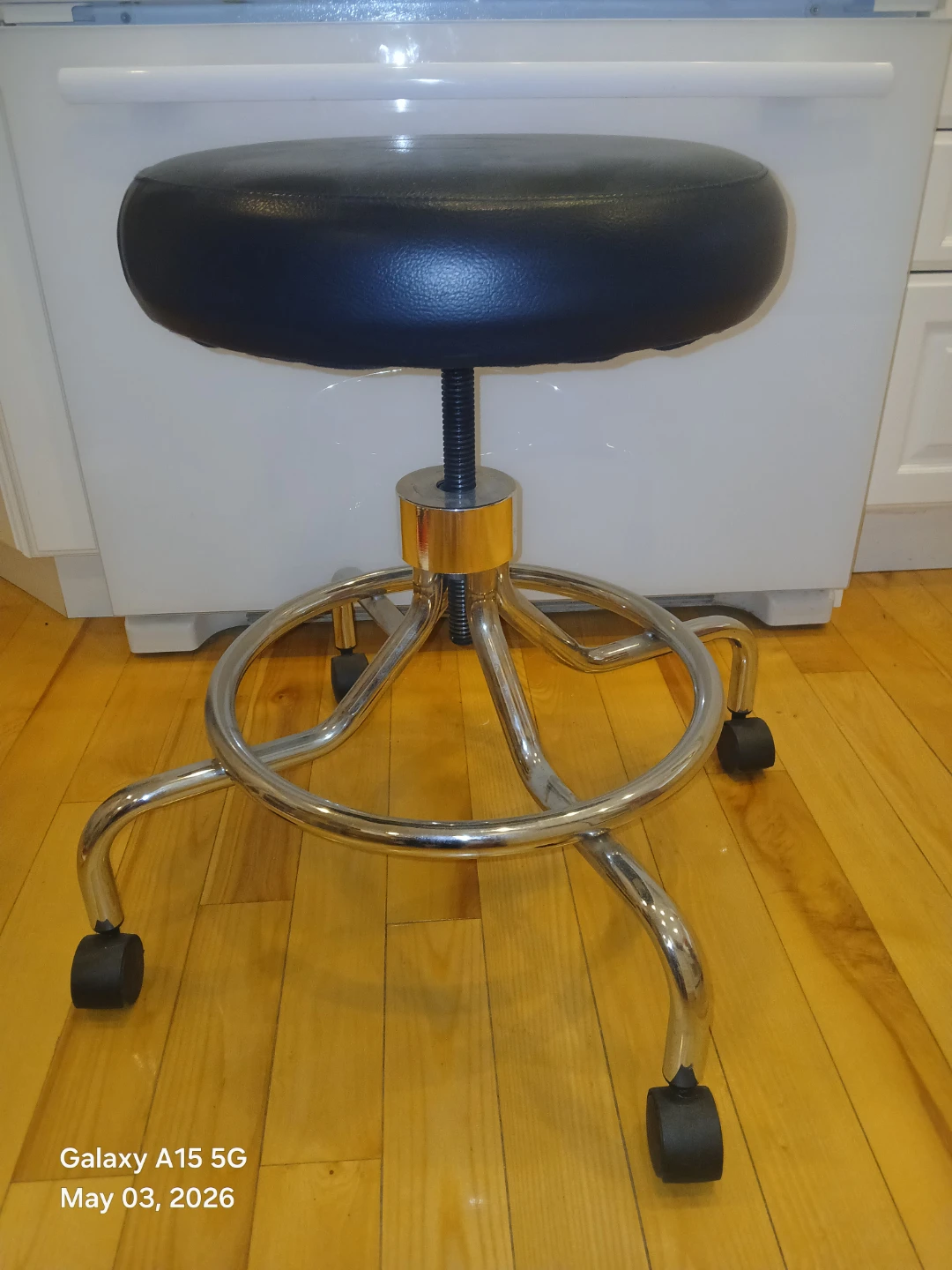 Safco Heavy Duty Revolving Stool - photo 2