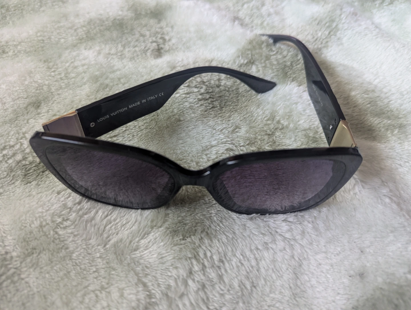 Louis Vuitton Sunglasses - photo 3
