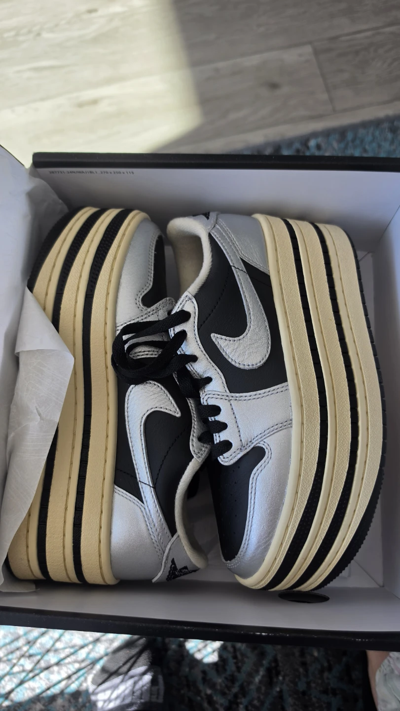 WMNS Air Jordan 1 Triple Stack - photo 3