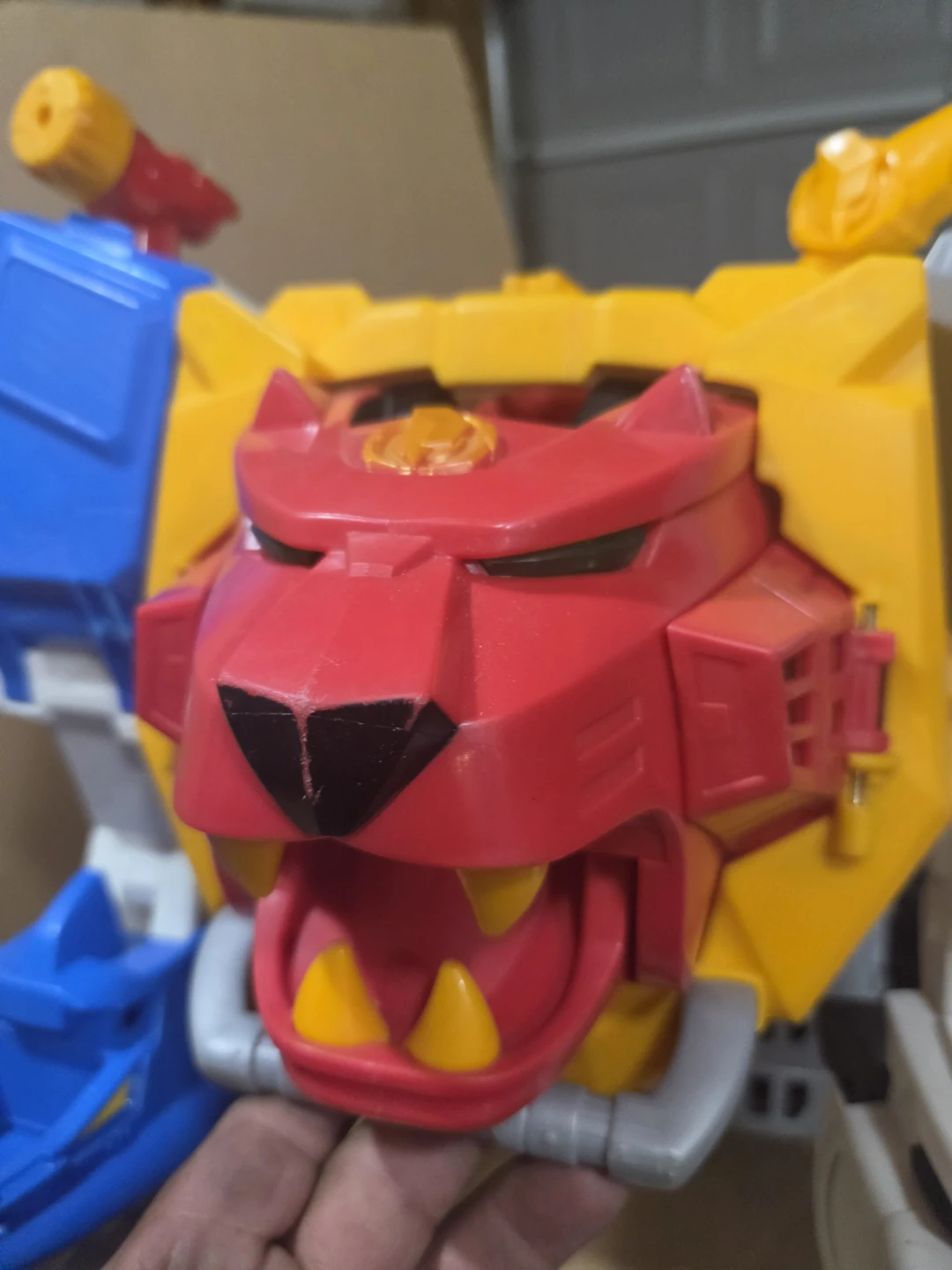 Power Rangers Wild Force Lion Megazord - photo 4