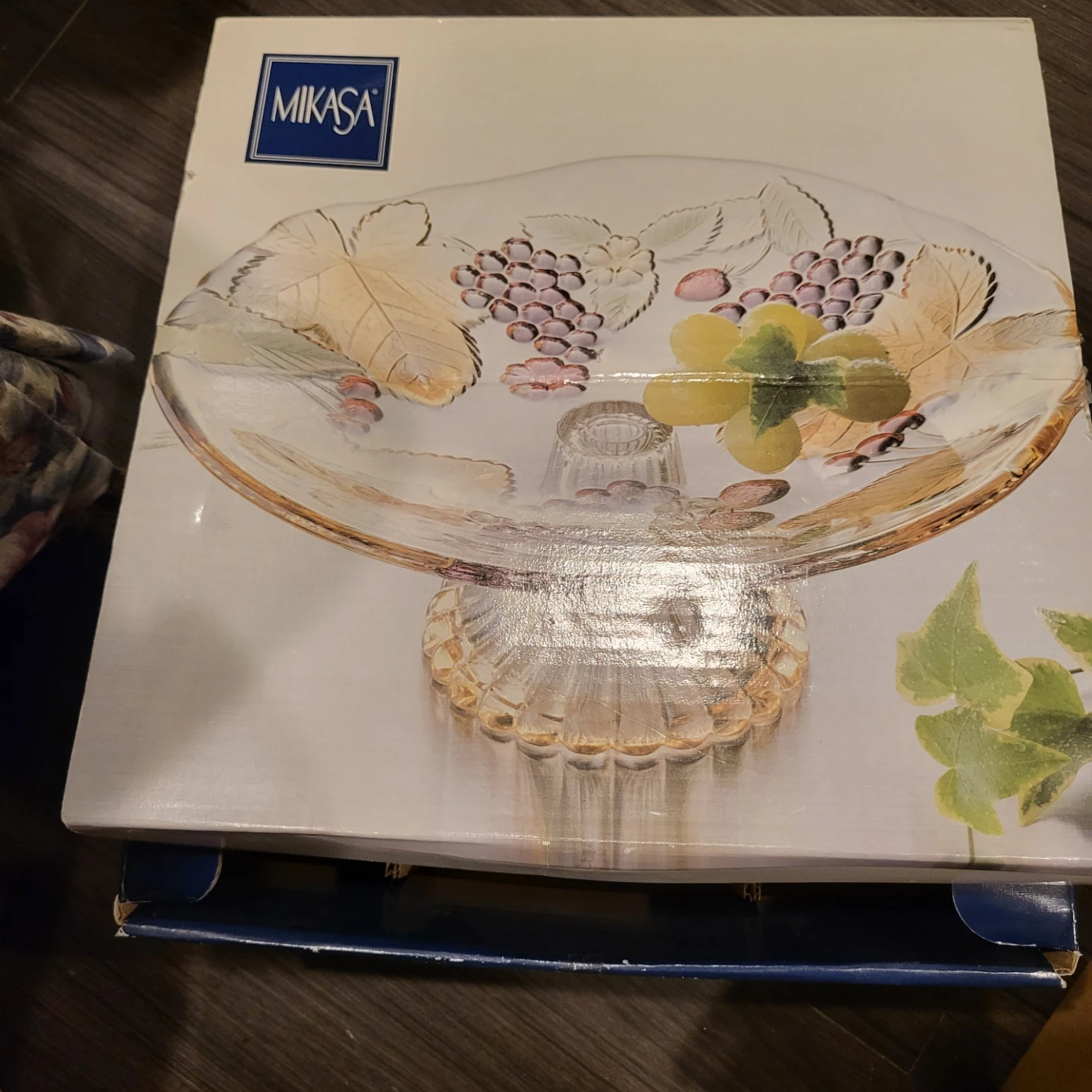 Mikasa Glass Pedestal Fruit Bowl - photo 3