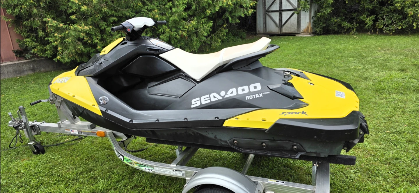 2014 Sea doo spark with trailer - photo 3