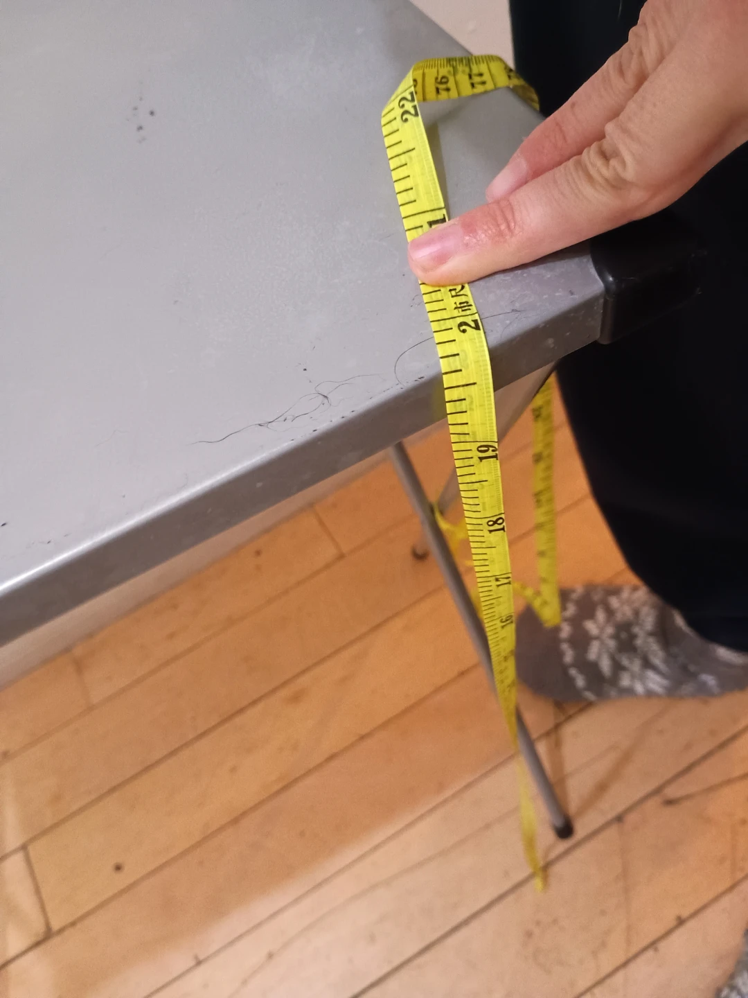 Folding metal utility table - photo 4
