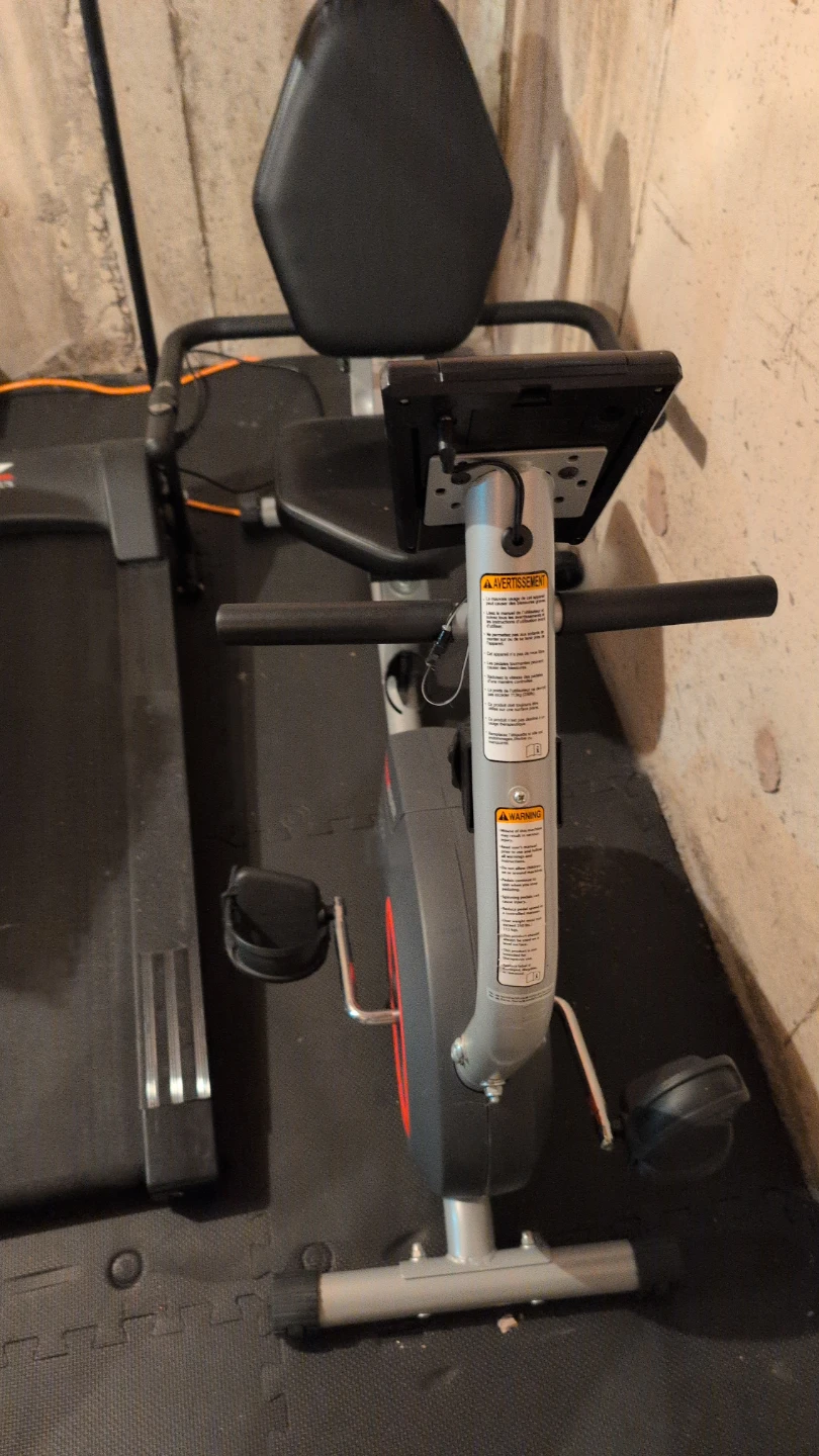 HealthRider H22x Exercise Bike - photo 3