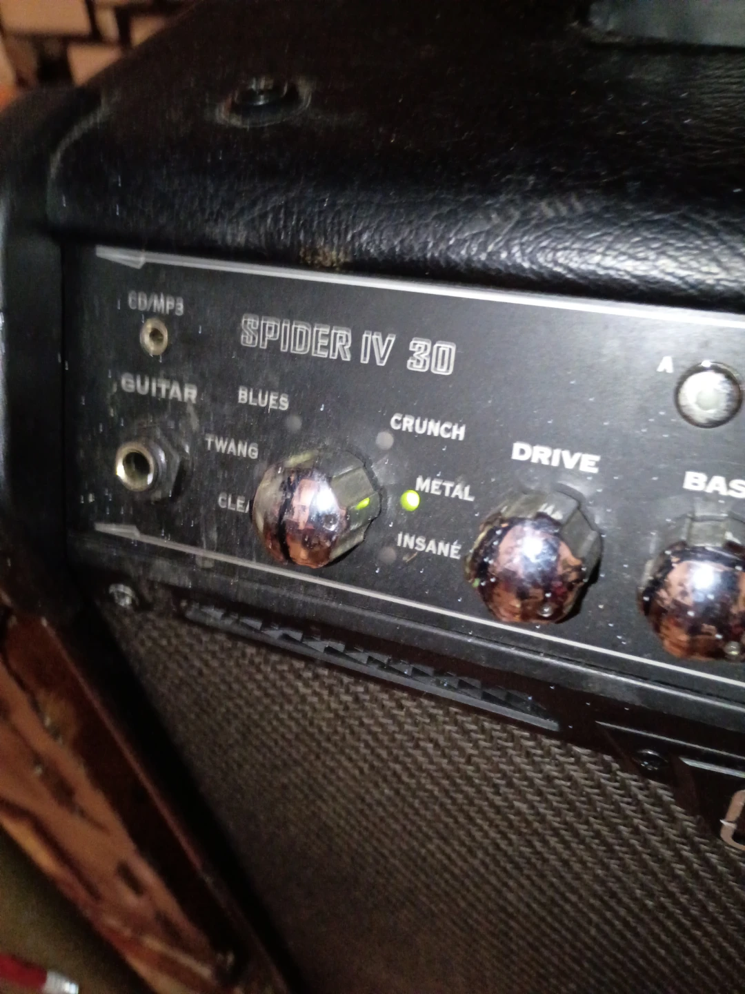 Line 6 guitar amp and versatile am - photo 2