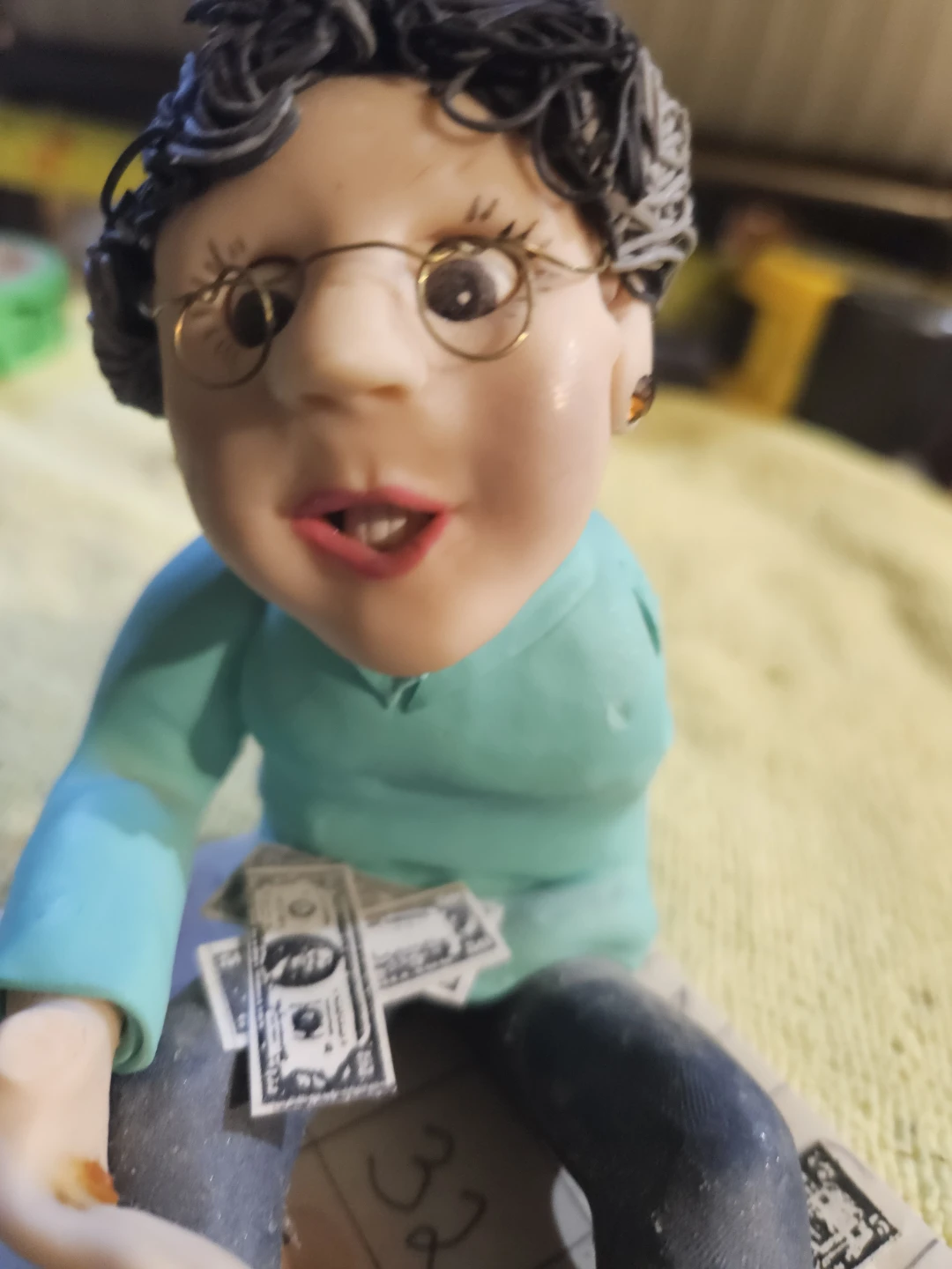 Bingo Player Ceramic Figurine - photo 5