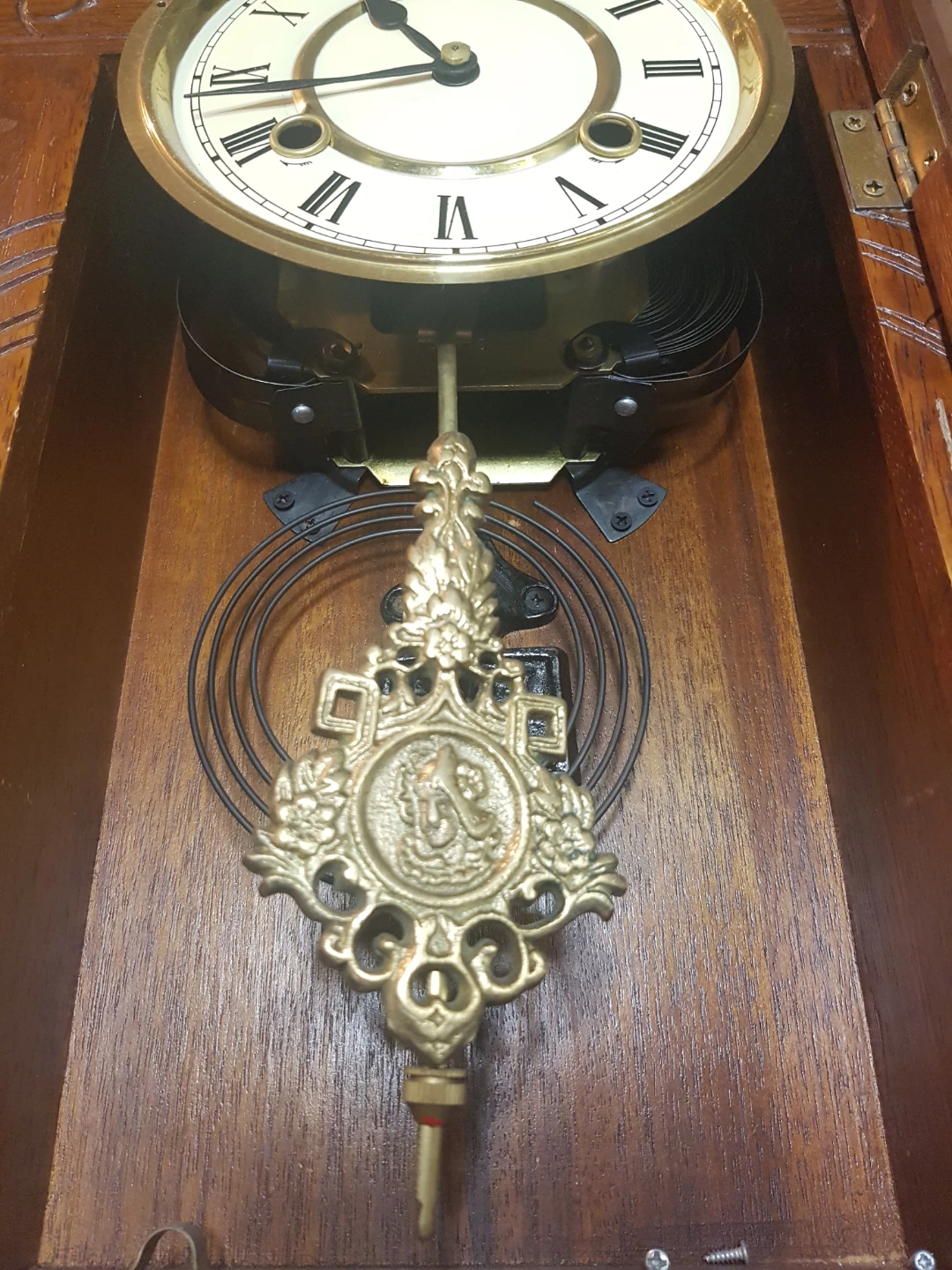 Vintage Wooden Mantel Clock - photo 4